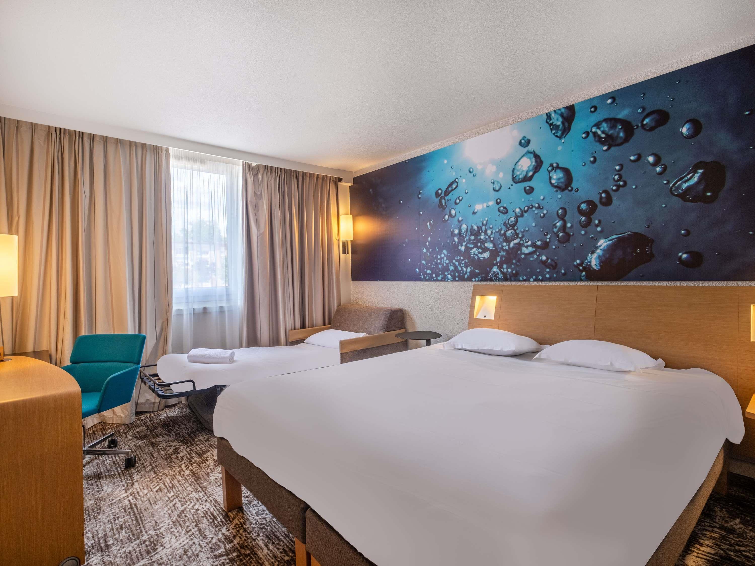 Double Classic Double Bed