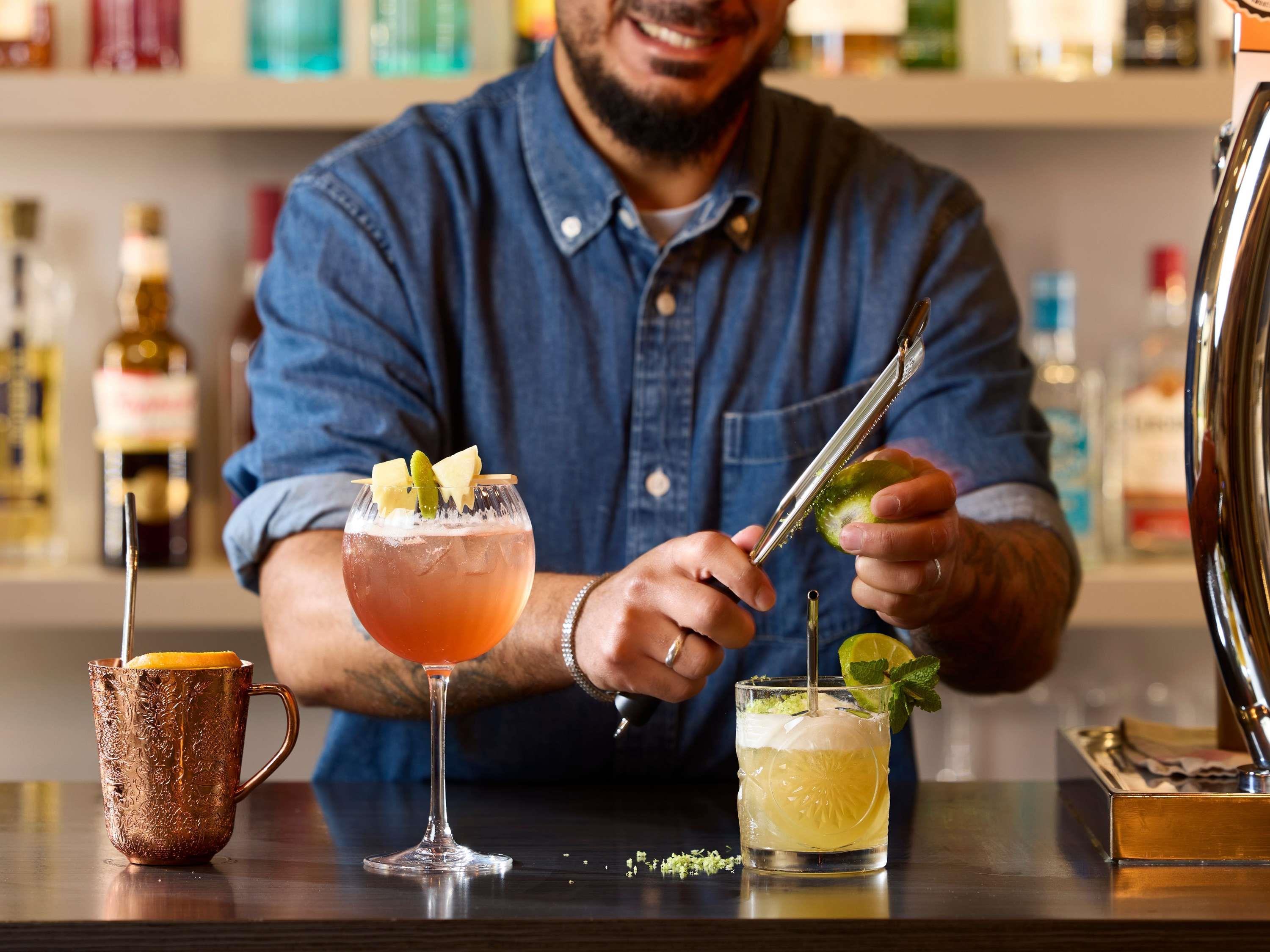 Bar