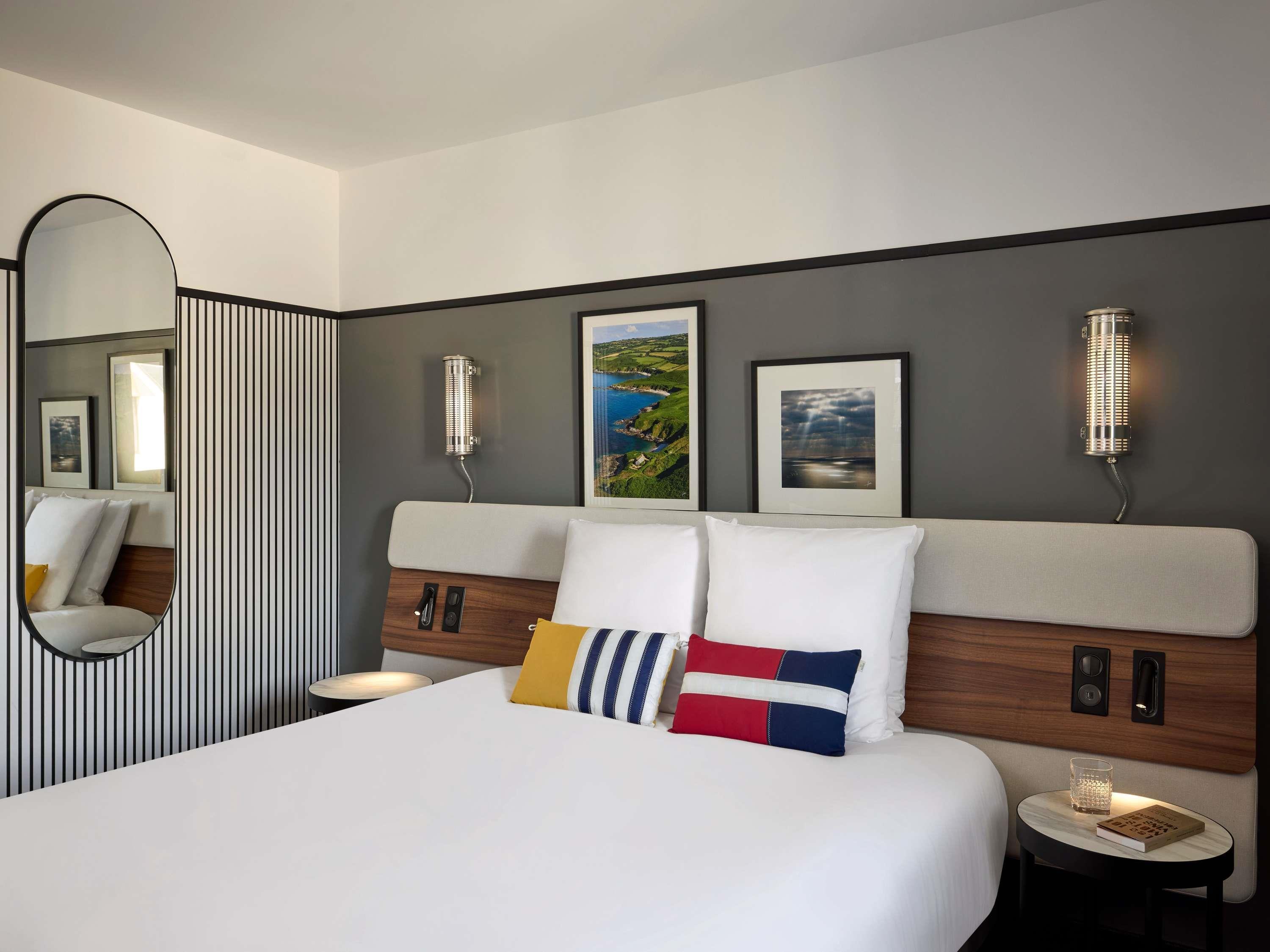 Double Classic Double Bed