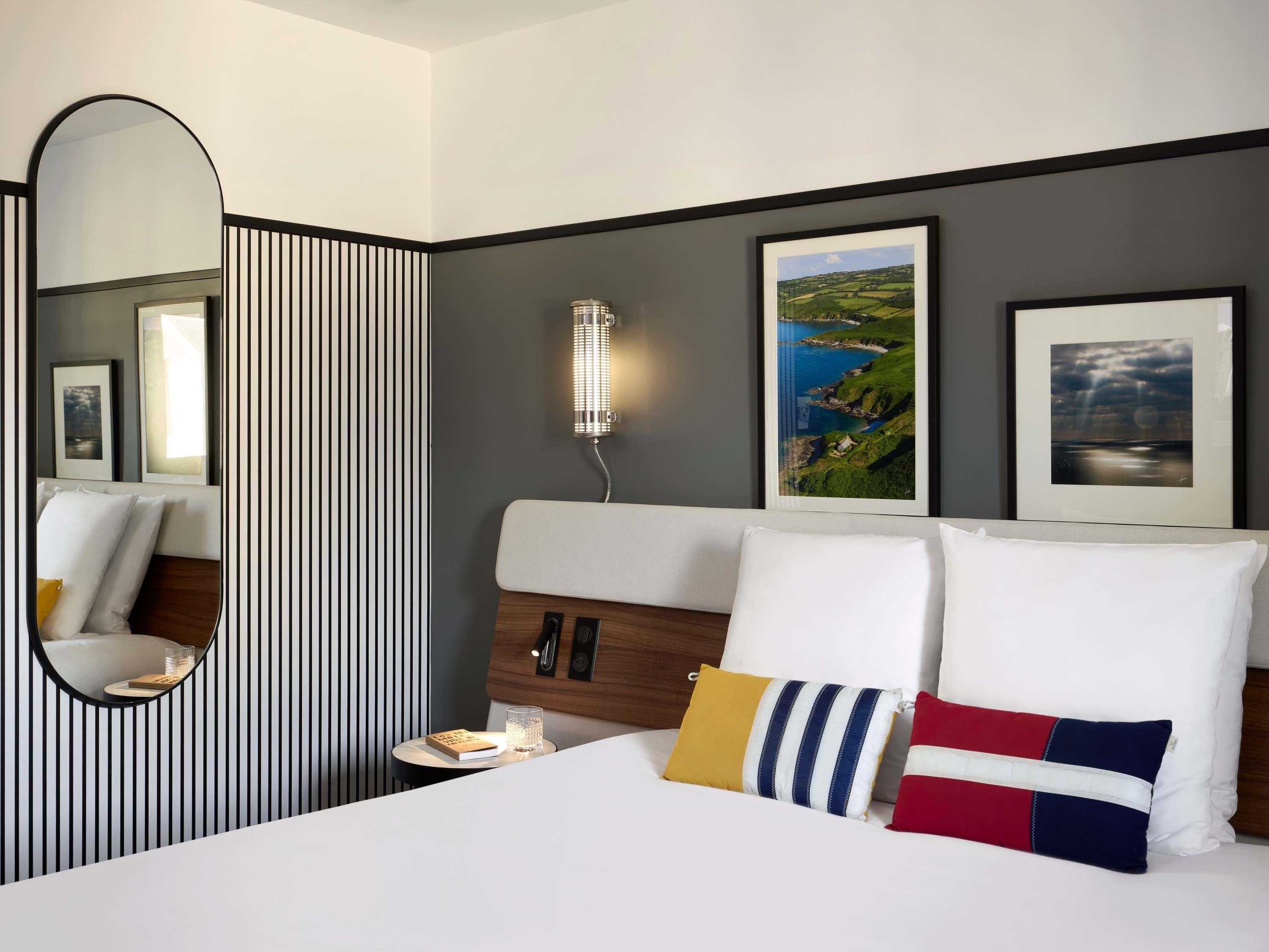 Double Classic Double Bed