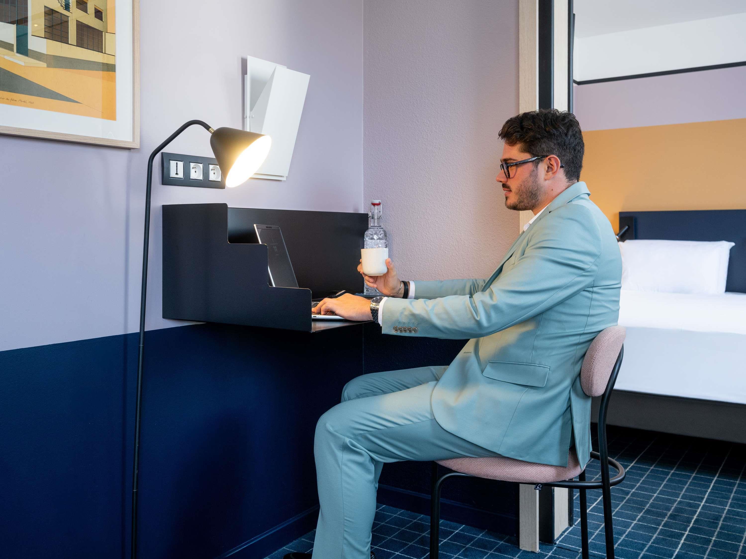 Double Classic Double Bed