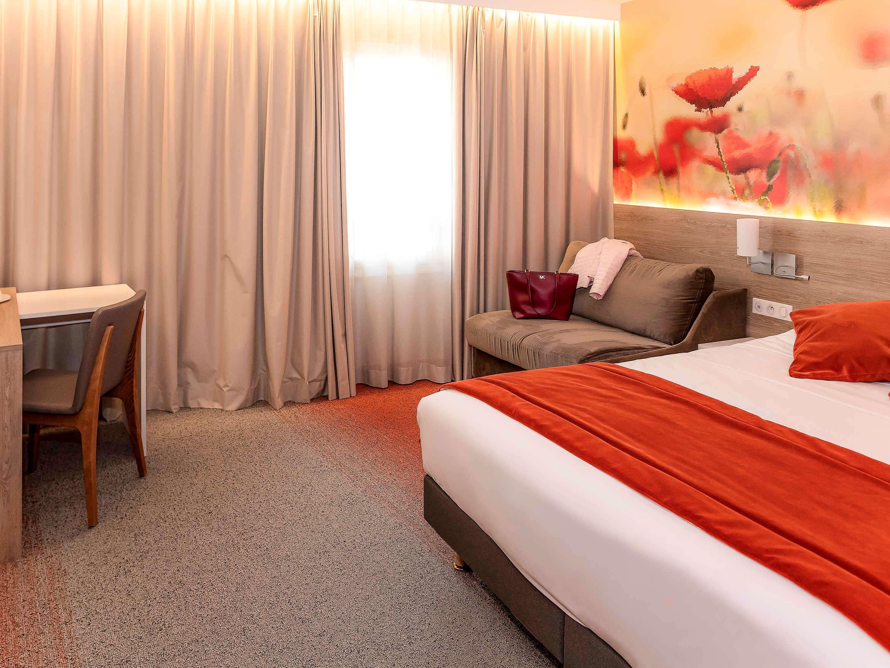 Double Classic Double Bed