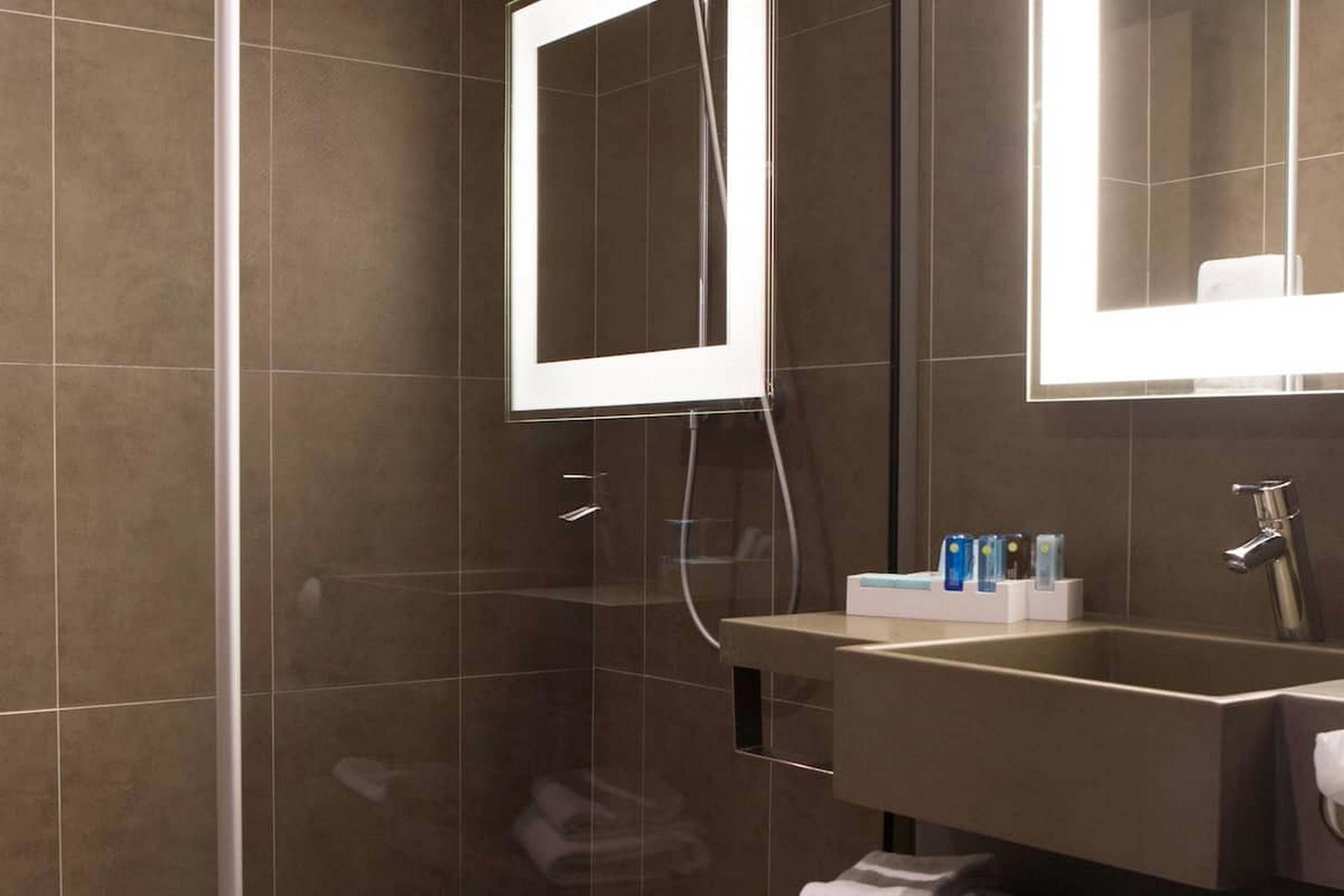 Family Room Superior with Double Bed