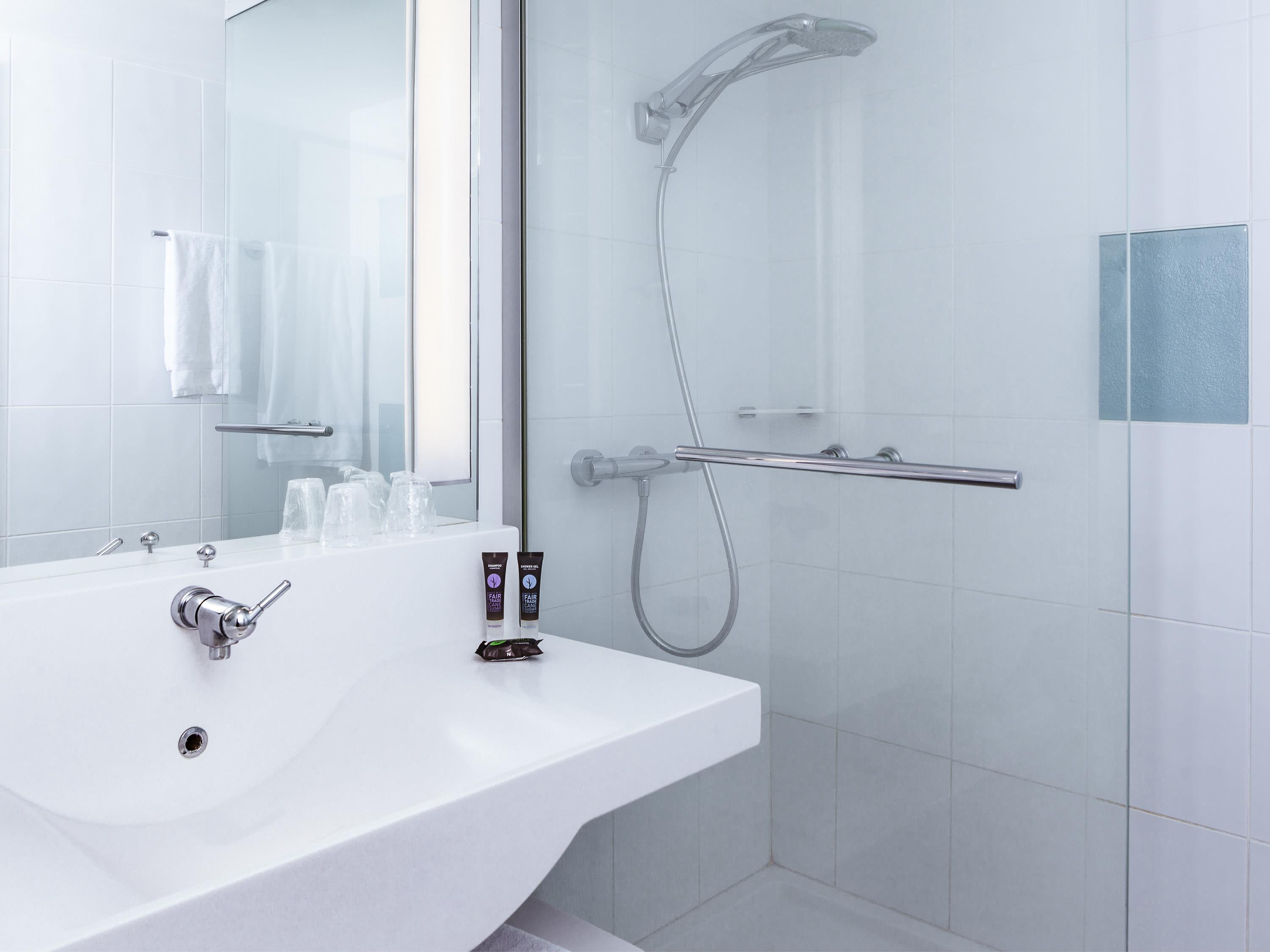 Double Classic Double Bed