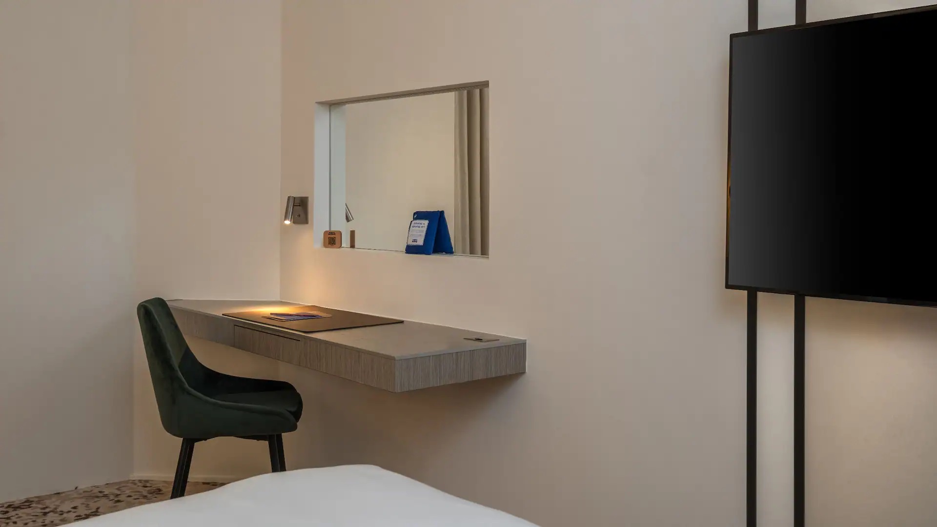 Double Queen Size Bed