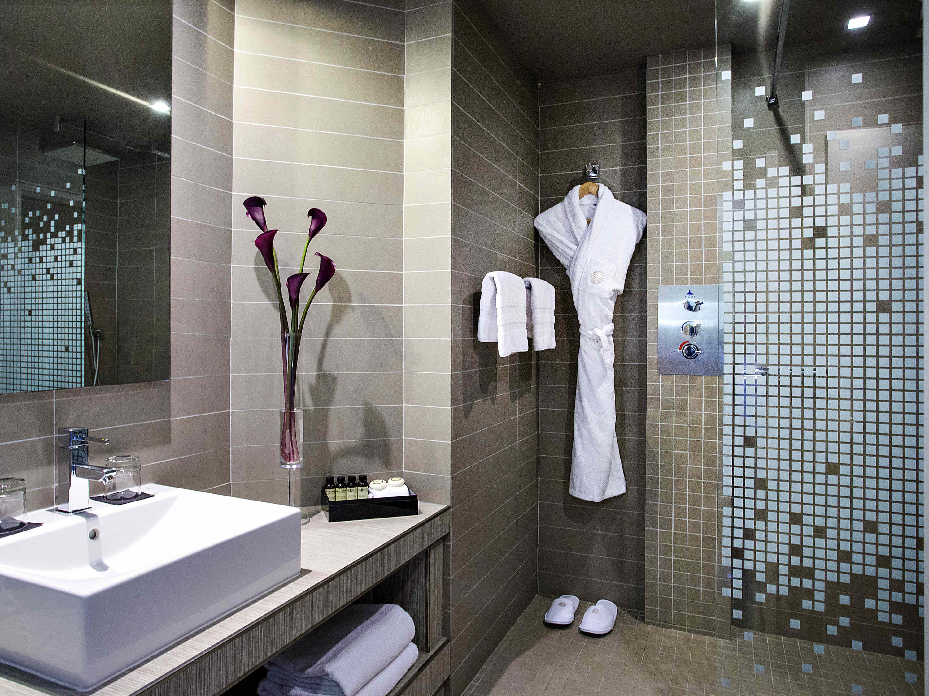 Suite Connecting Room