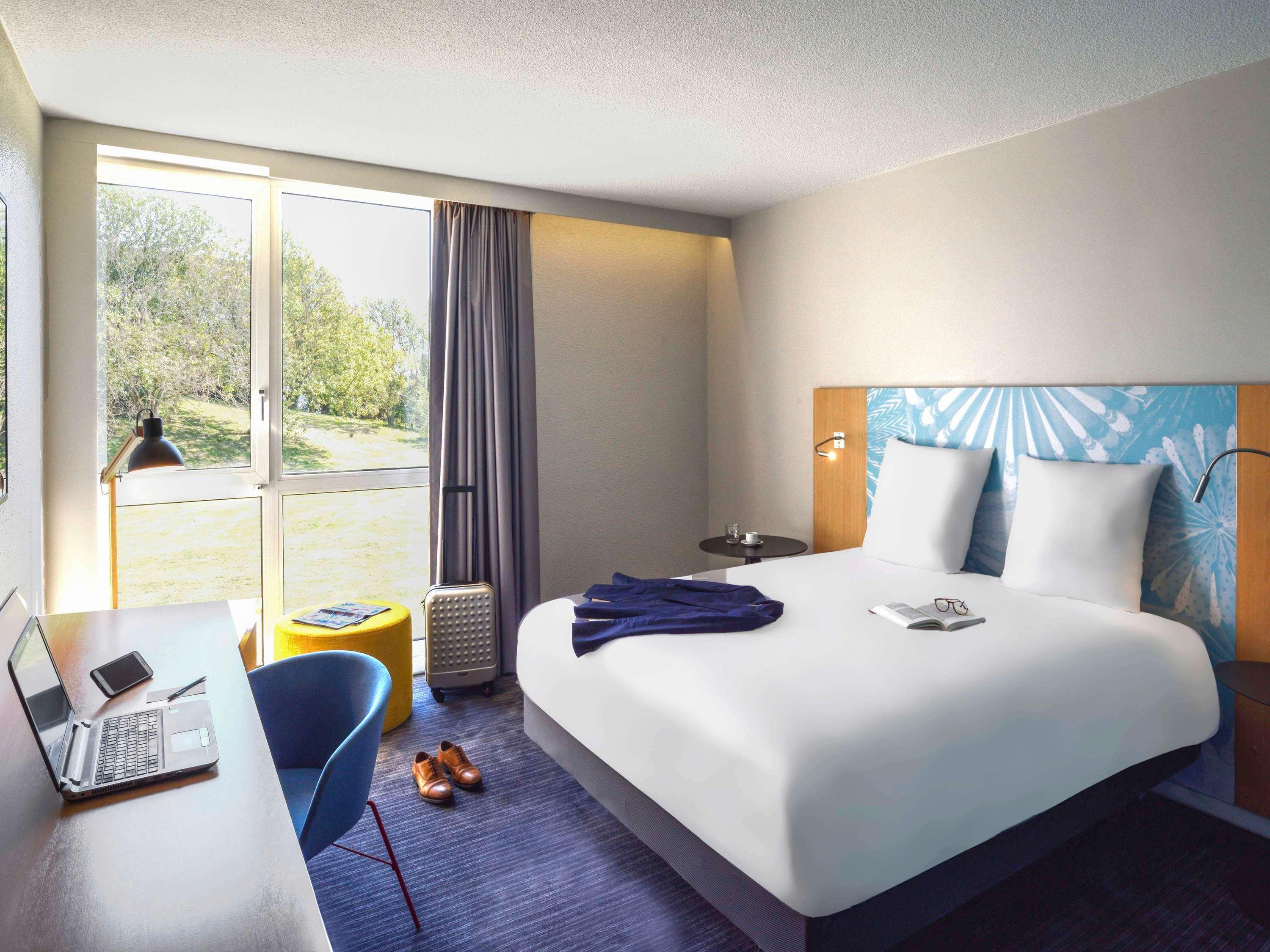 Double Classic Double Bed