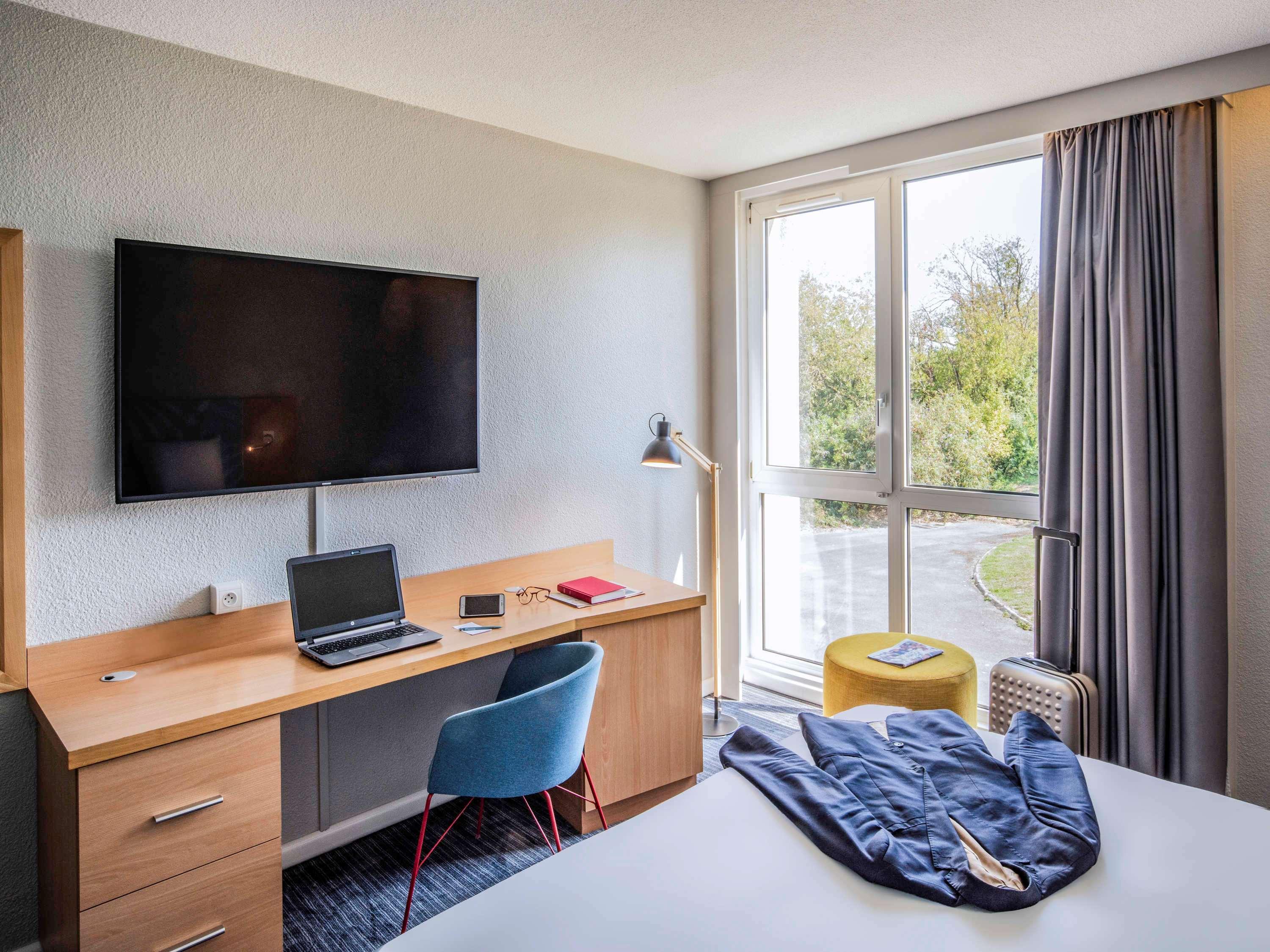 Double Classic Double Bed