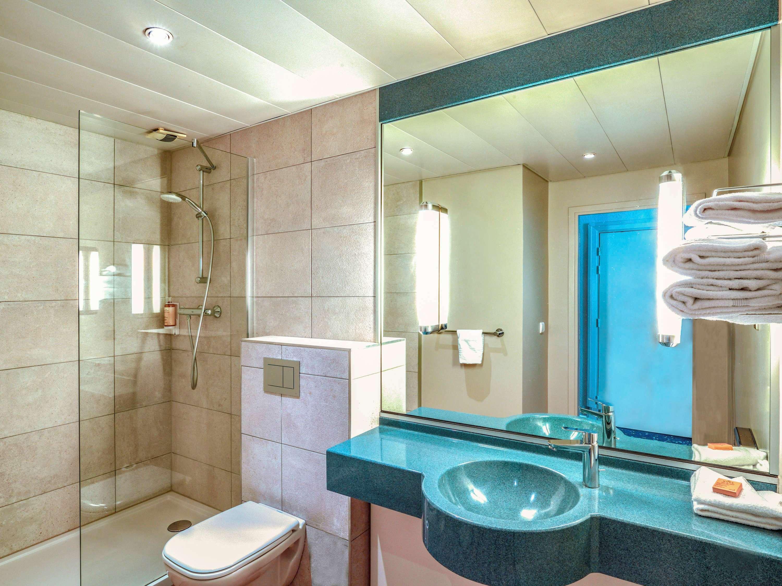 Double Classic Two Double Beds