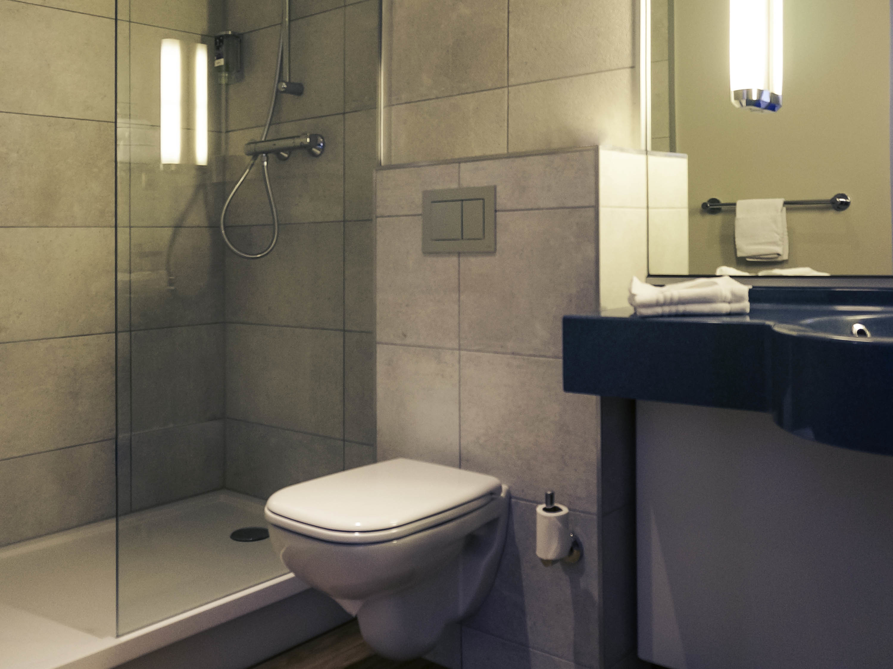 Double Classic Two Double Beds