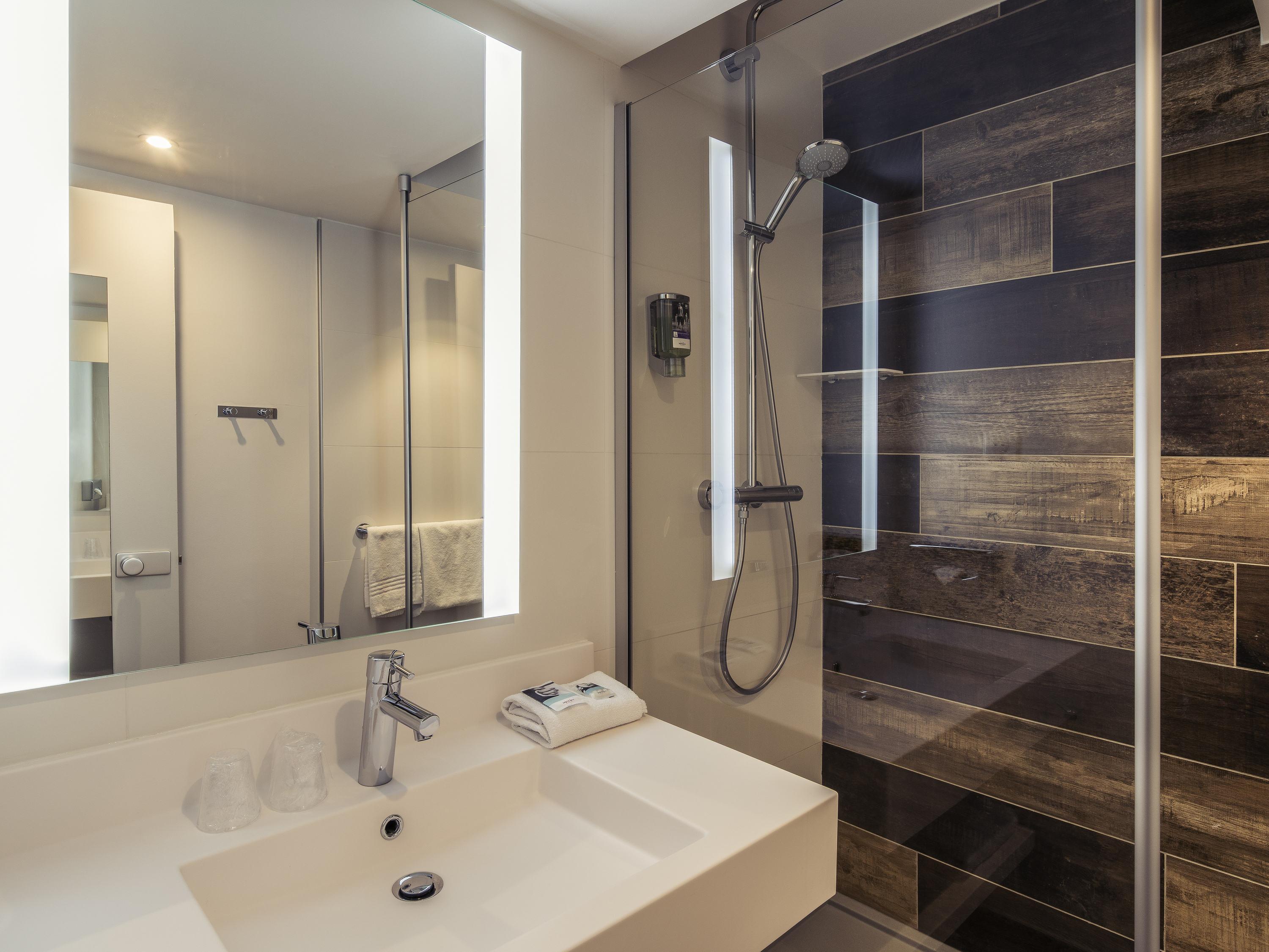 Double Superior Pool View