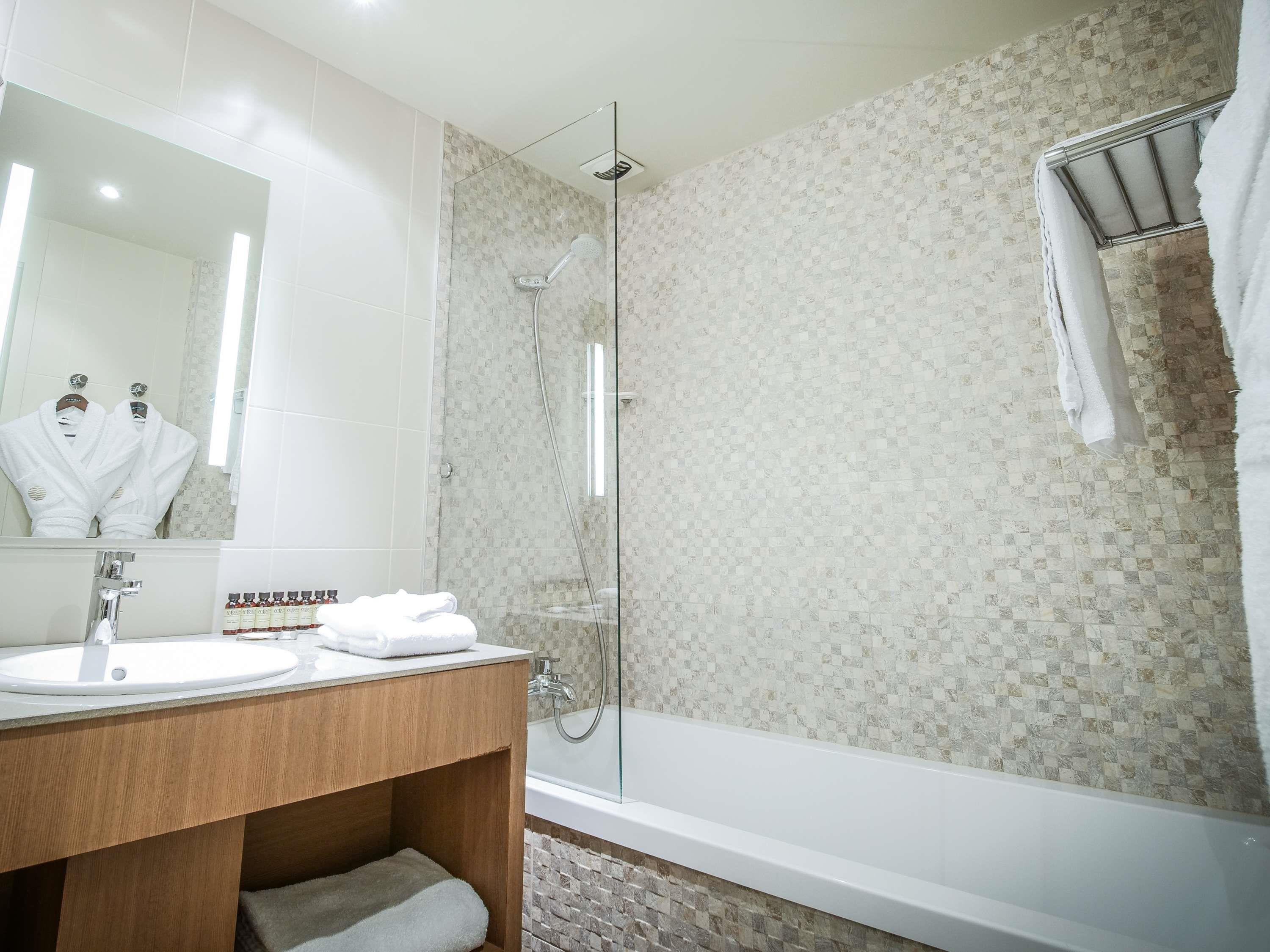 Double Deluxe Lake View