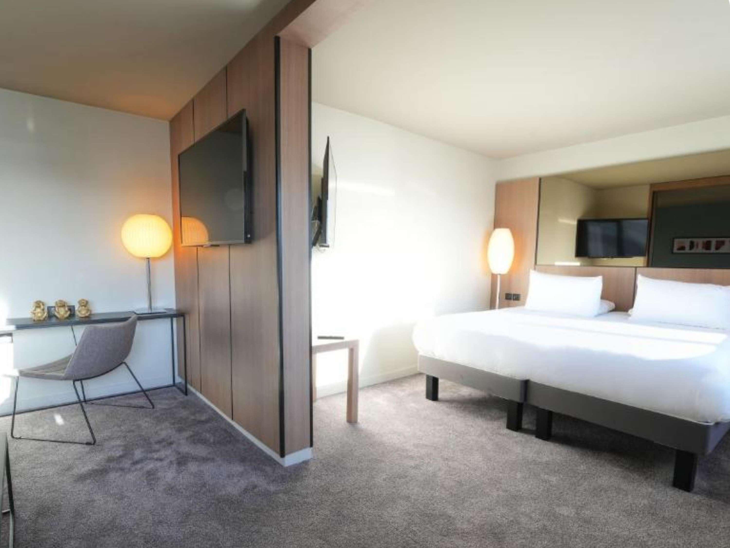 Junior Suite King Size Bed