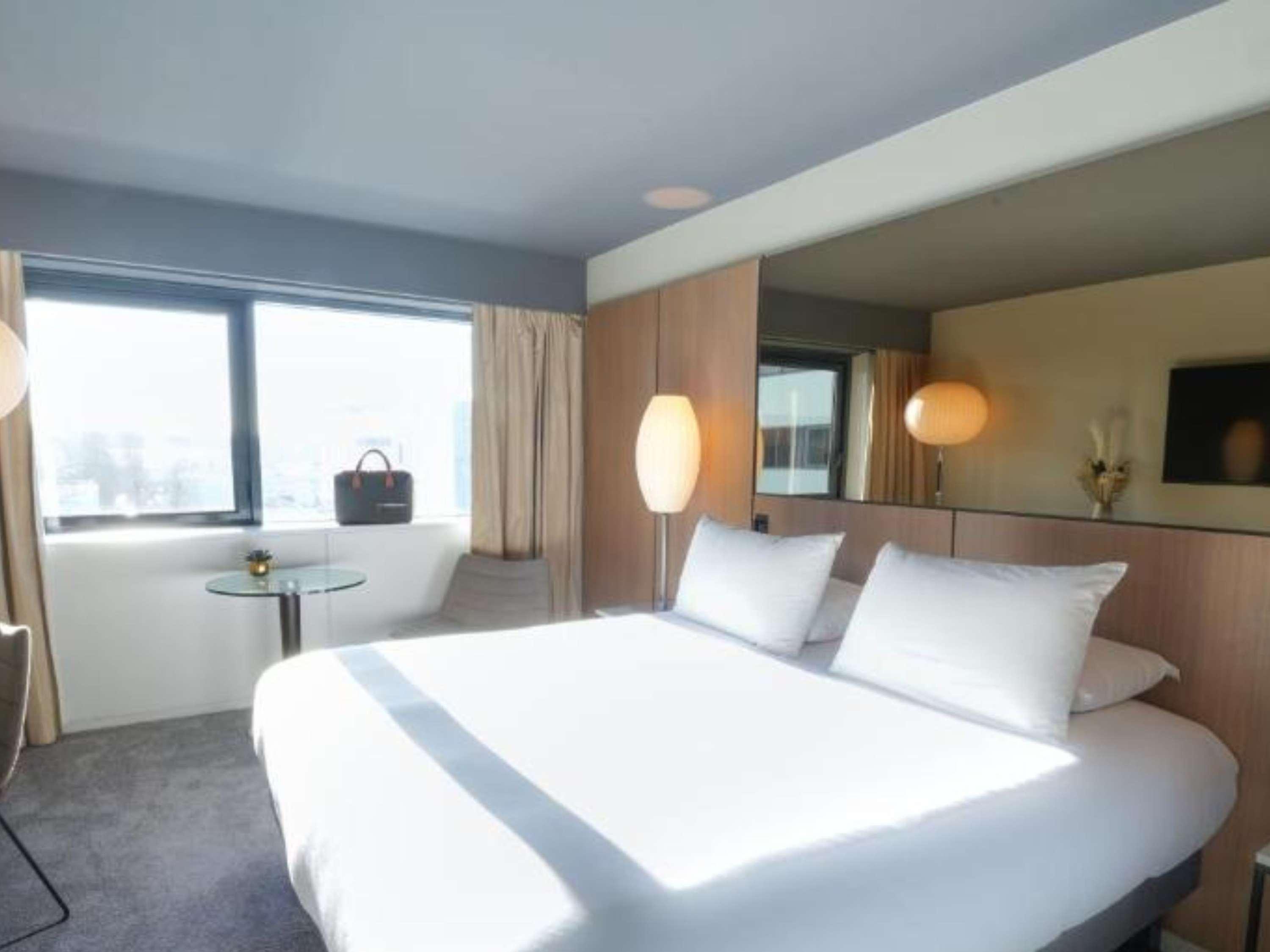 Double Deluxe King Bed