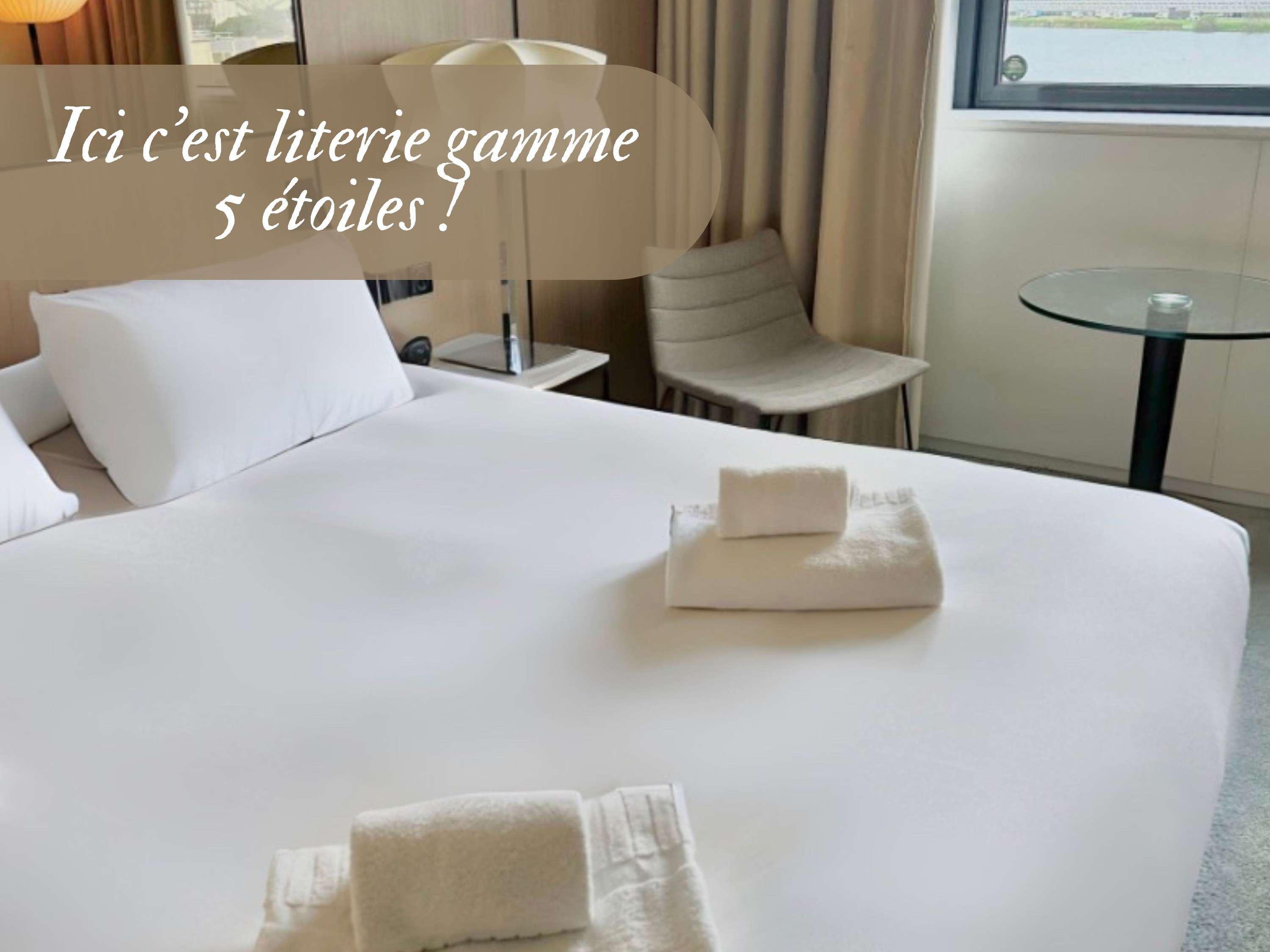 Double Deluxe King Bed