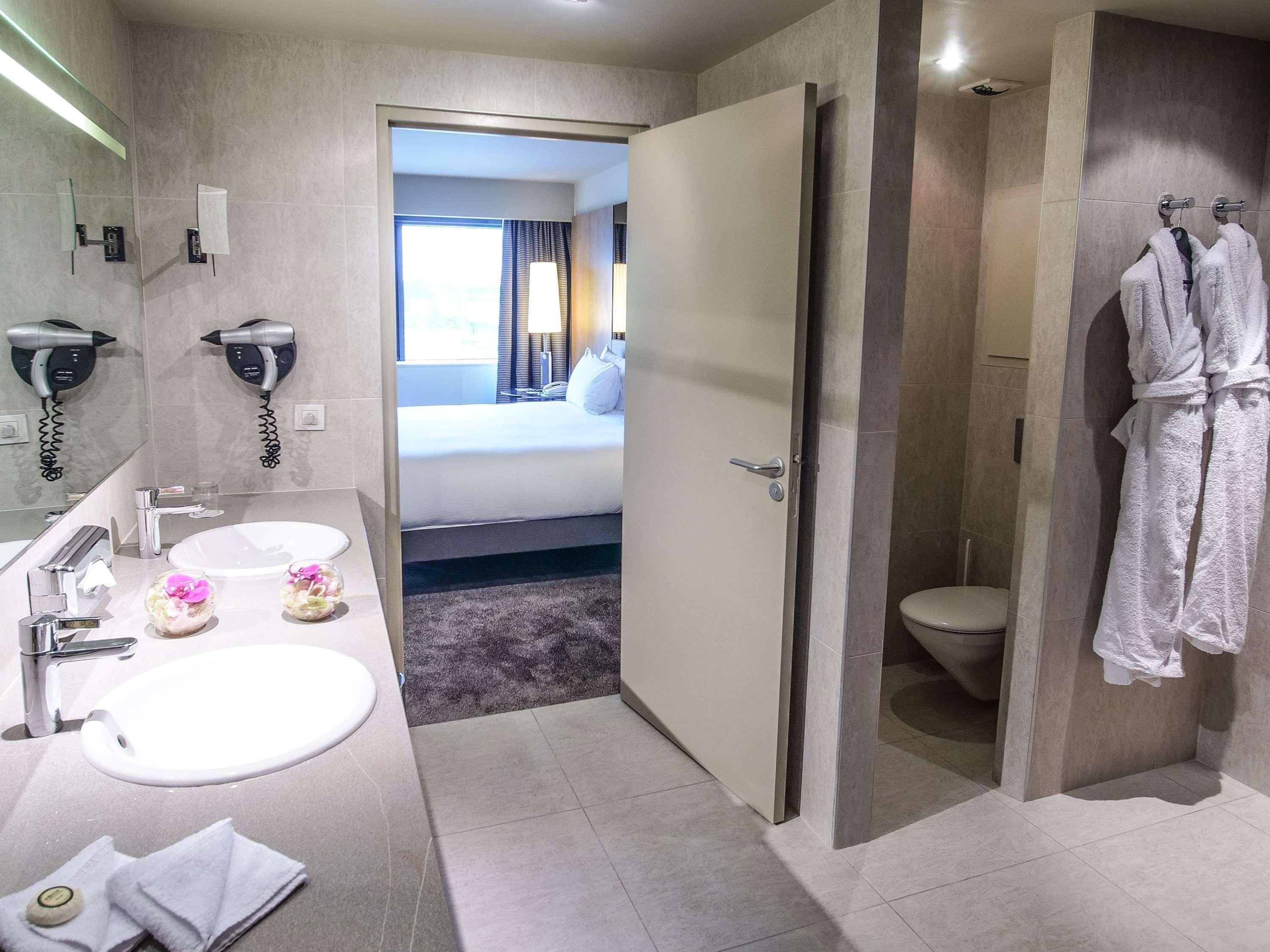 Suite Connecting Room