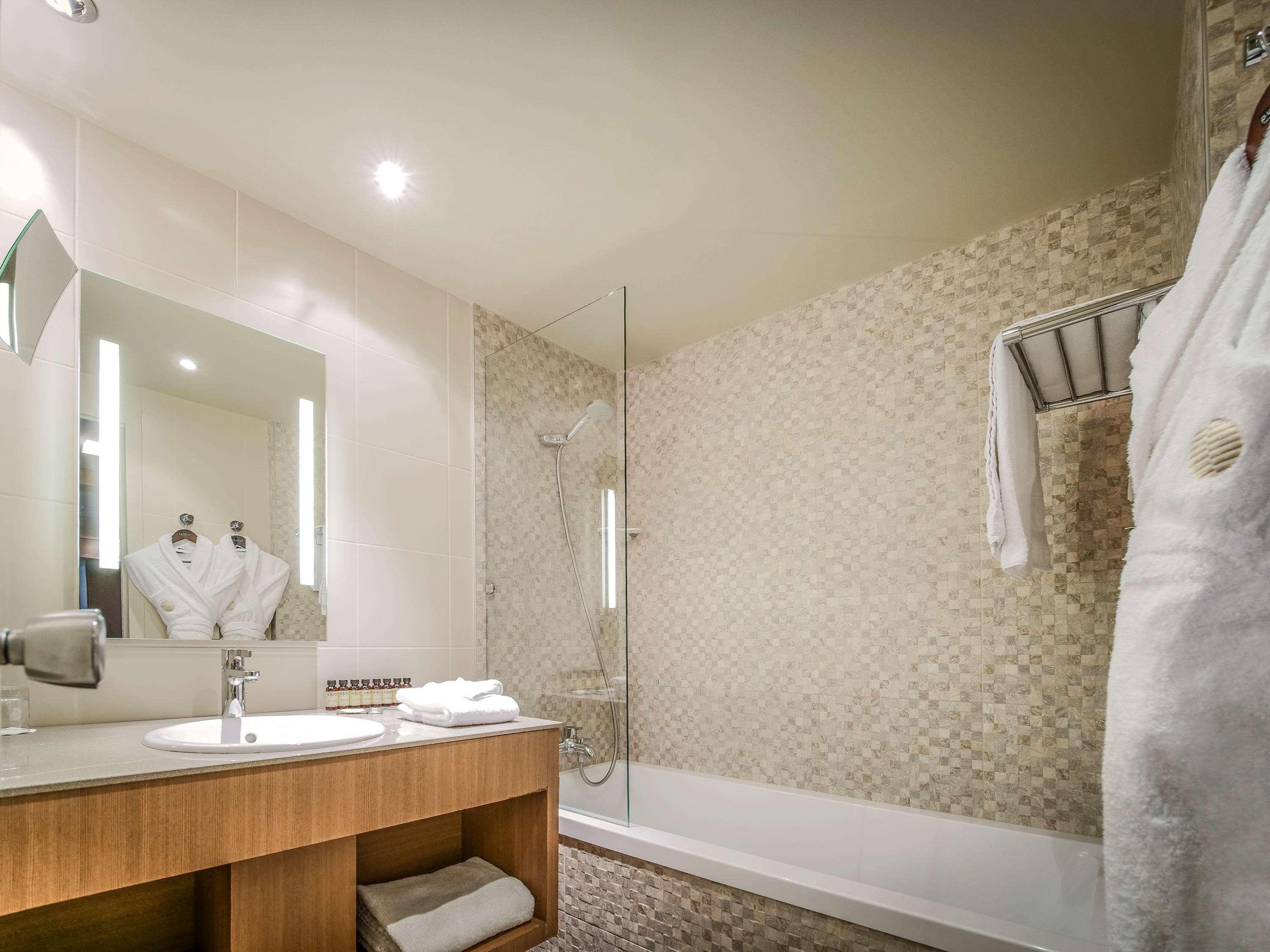 Suite Connecting Room