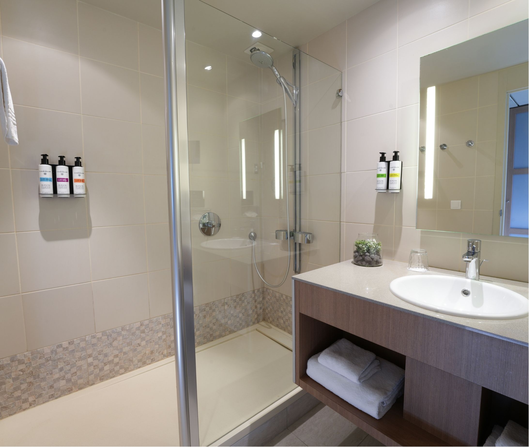 Double Deluxe Lake View