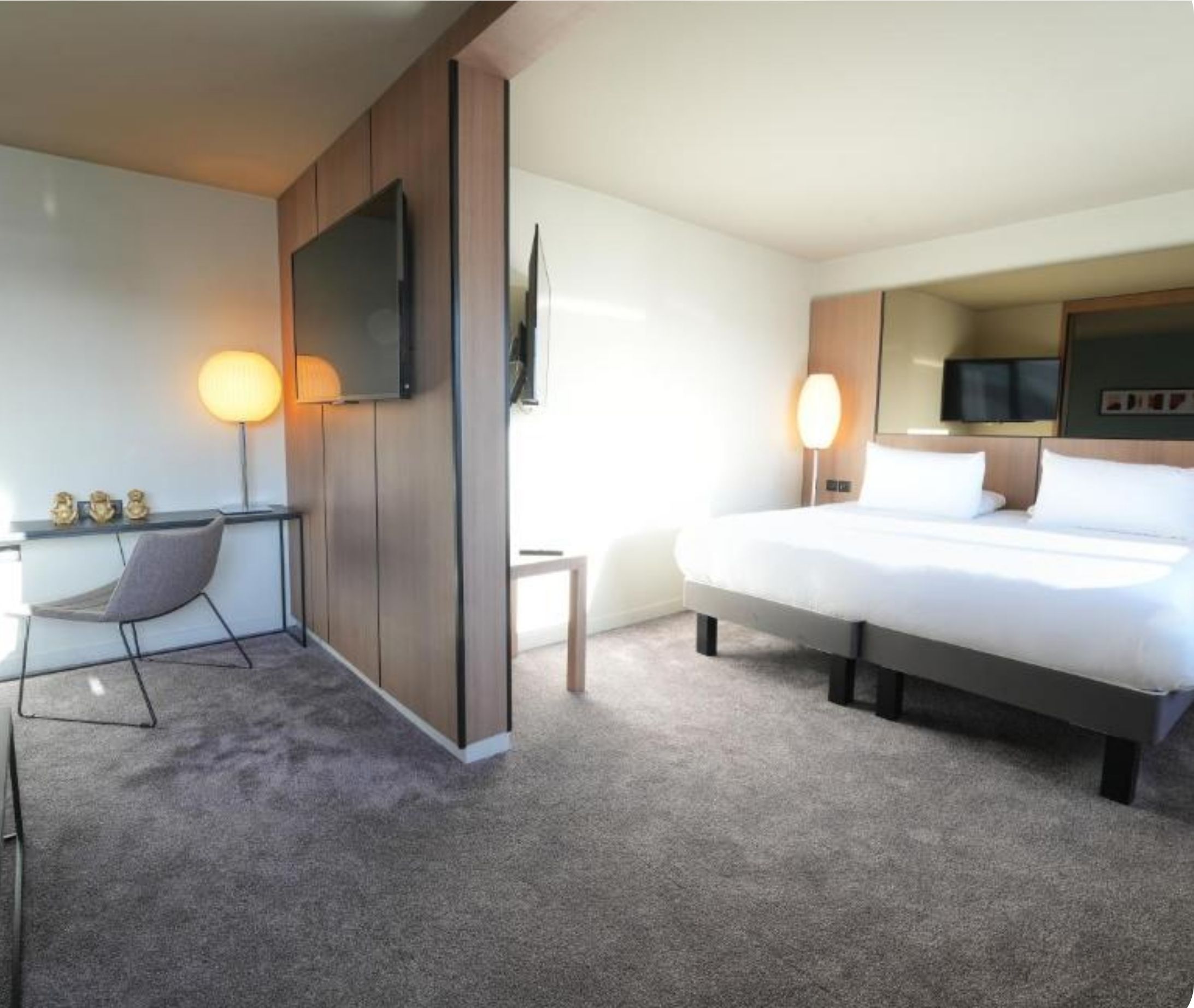 Junior Suite King Size Bed