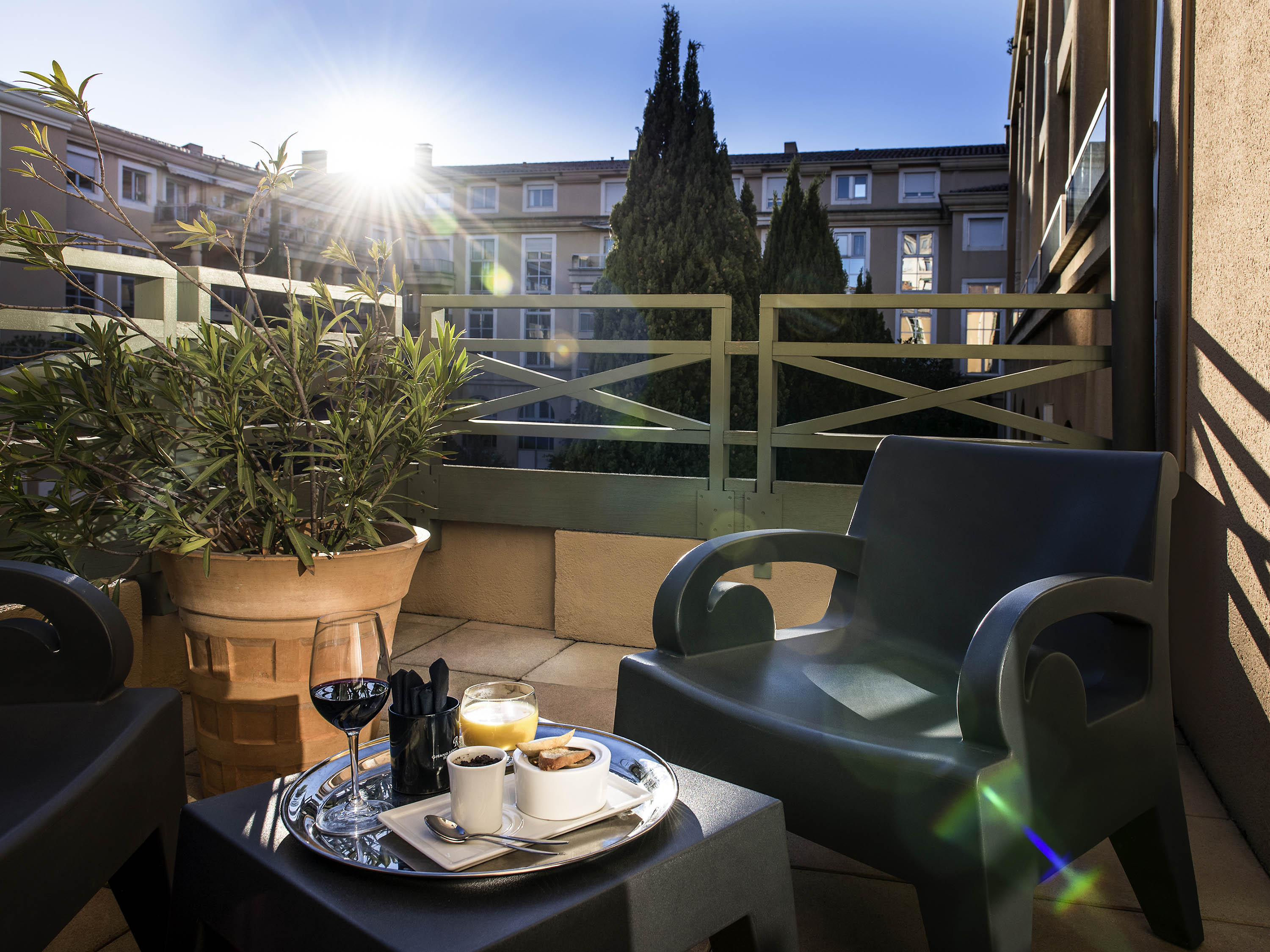 Double Deluxe Pool View