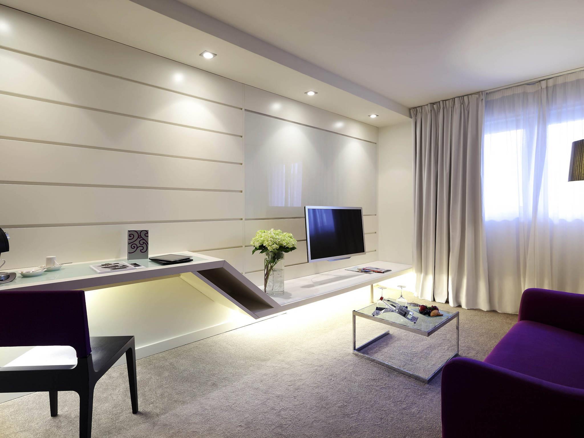 Junior Suite Pool View