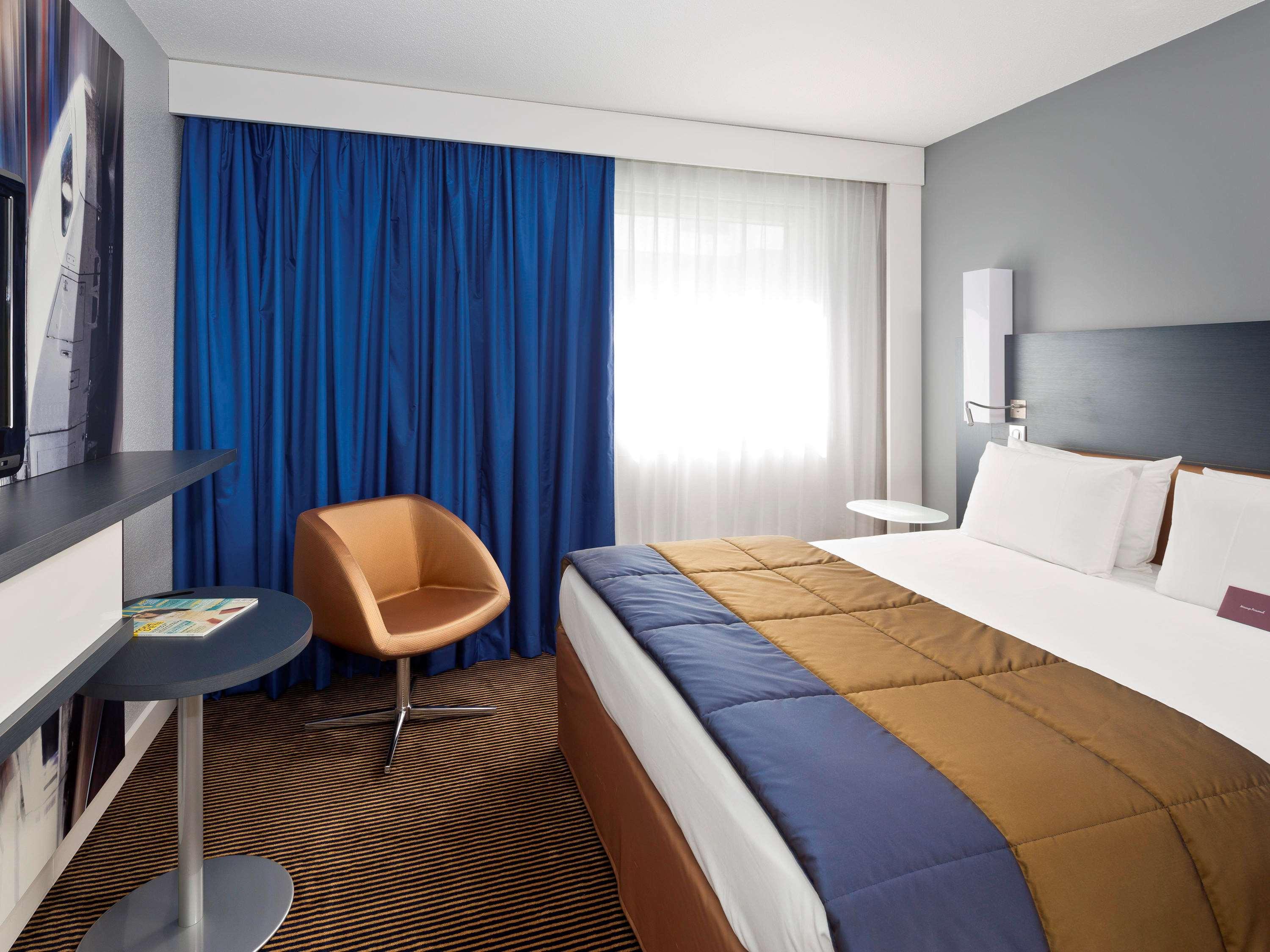 Double Classic Double Bed