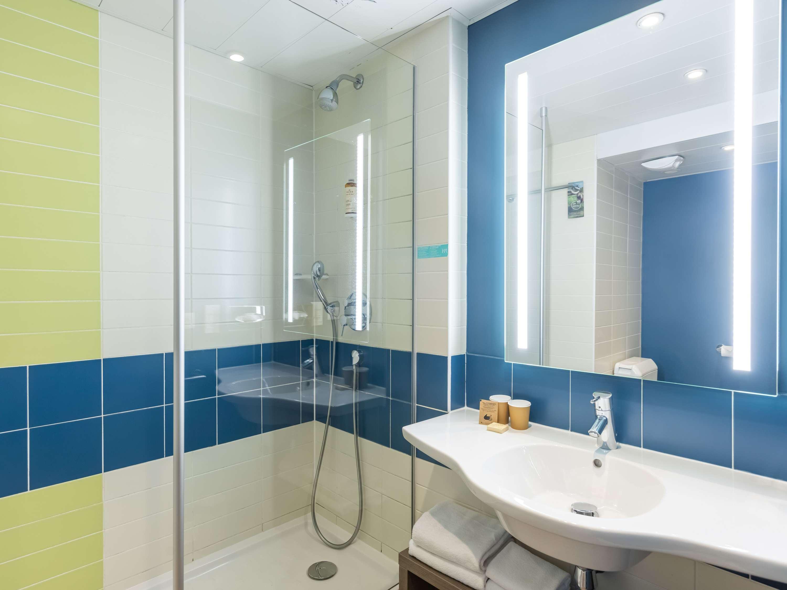 Double Classic Double Bed