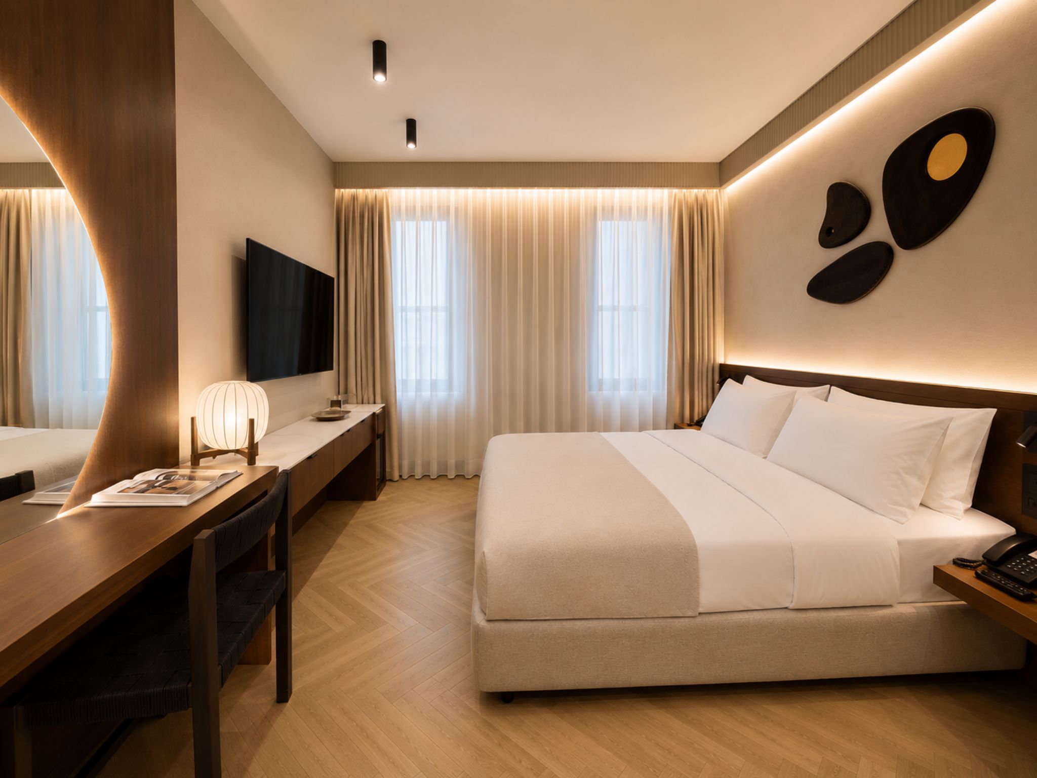 Room Queen Size Bed
