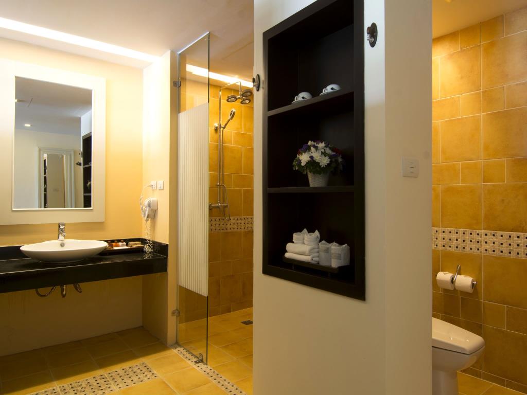 Double Deluxe with Jacuzzi