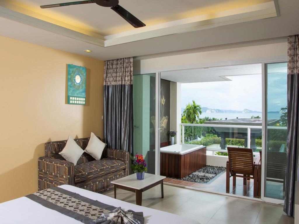 Double Deluxe with Jacuzzi