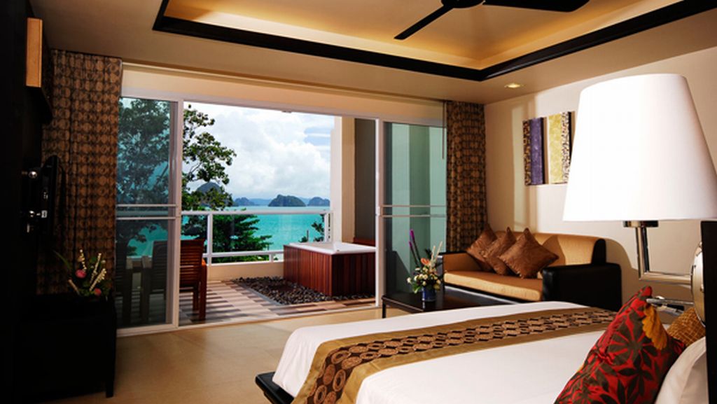 Double or Twin Deluxe with Jacuzzi