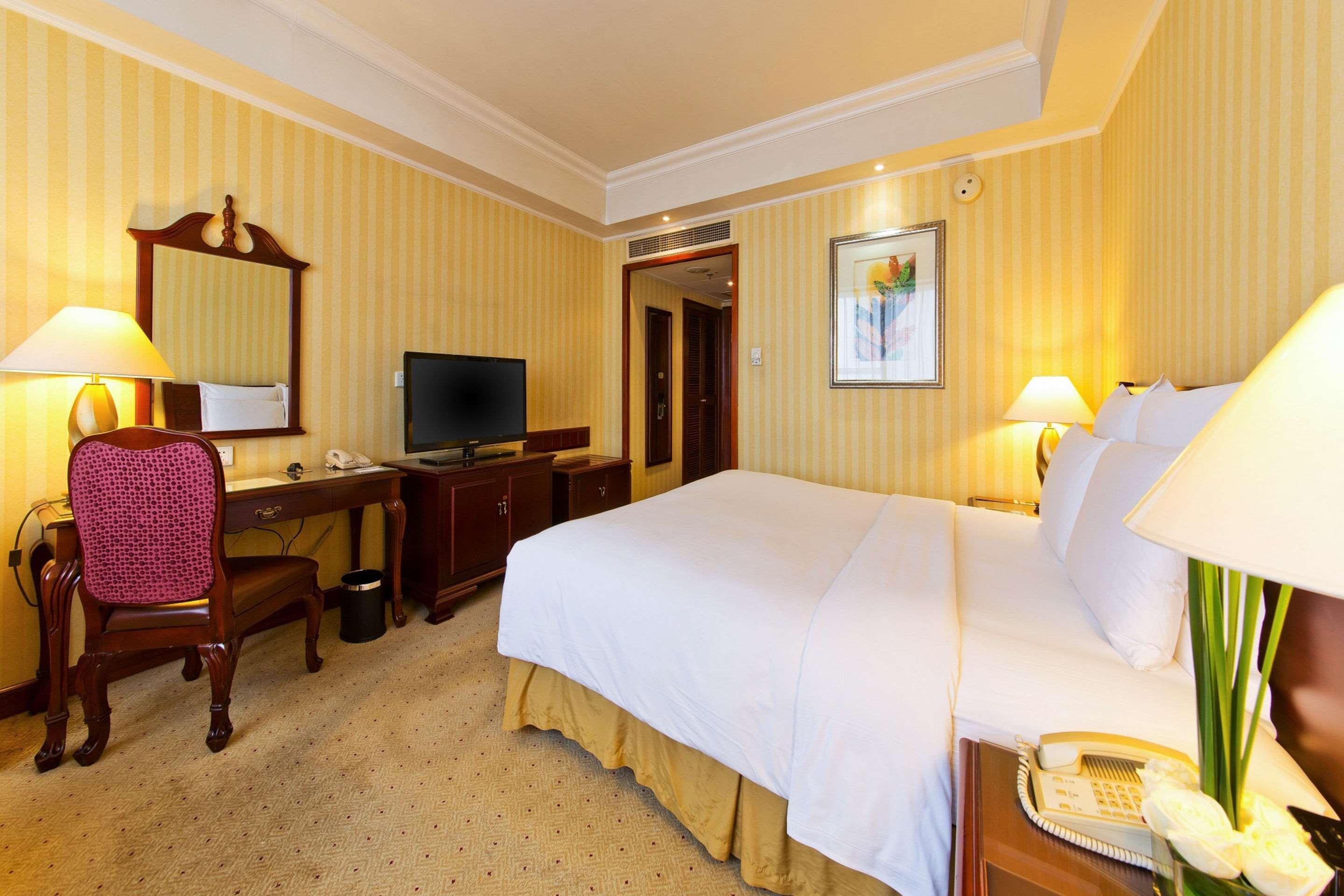 Double King Bed Non Smoking