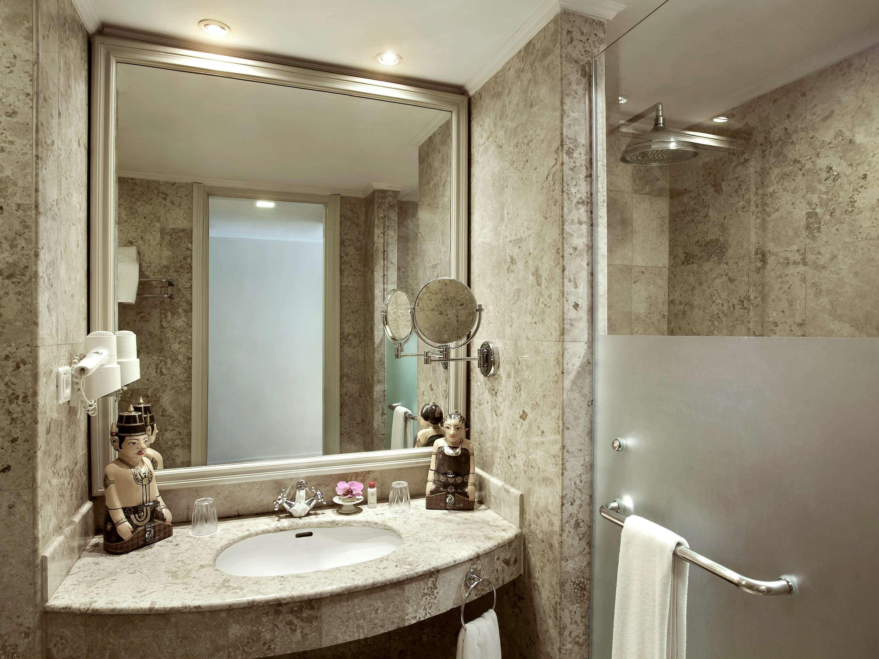 Double or Twin Deluxe