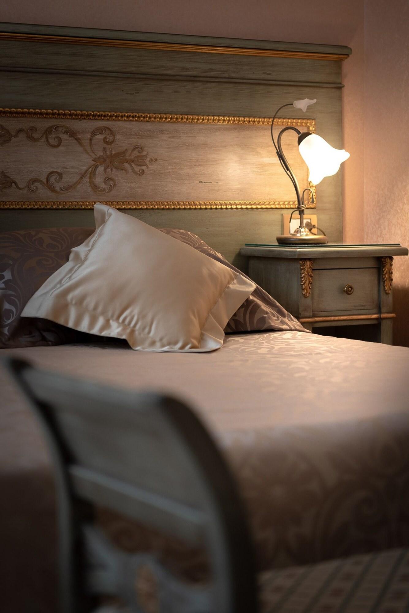 Double or Twin Two Beds