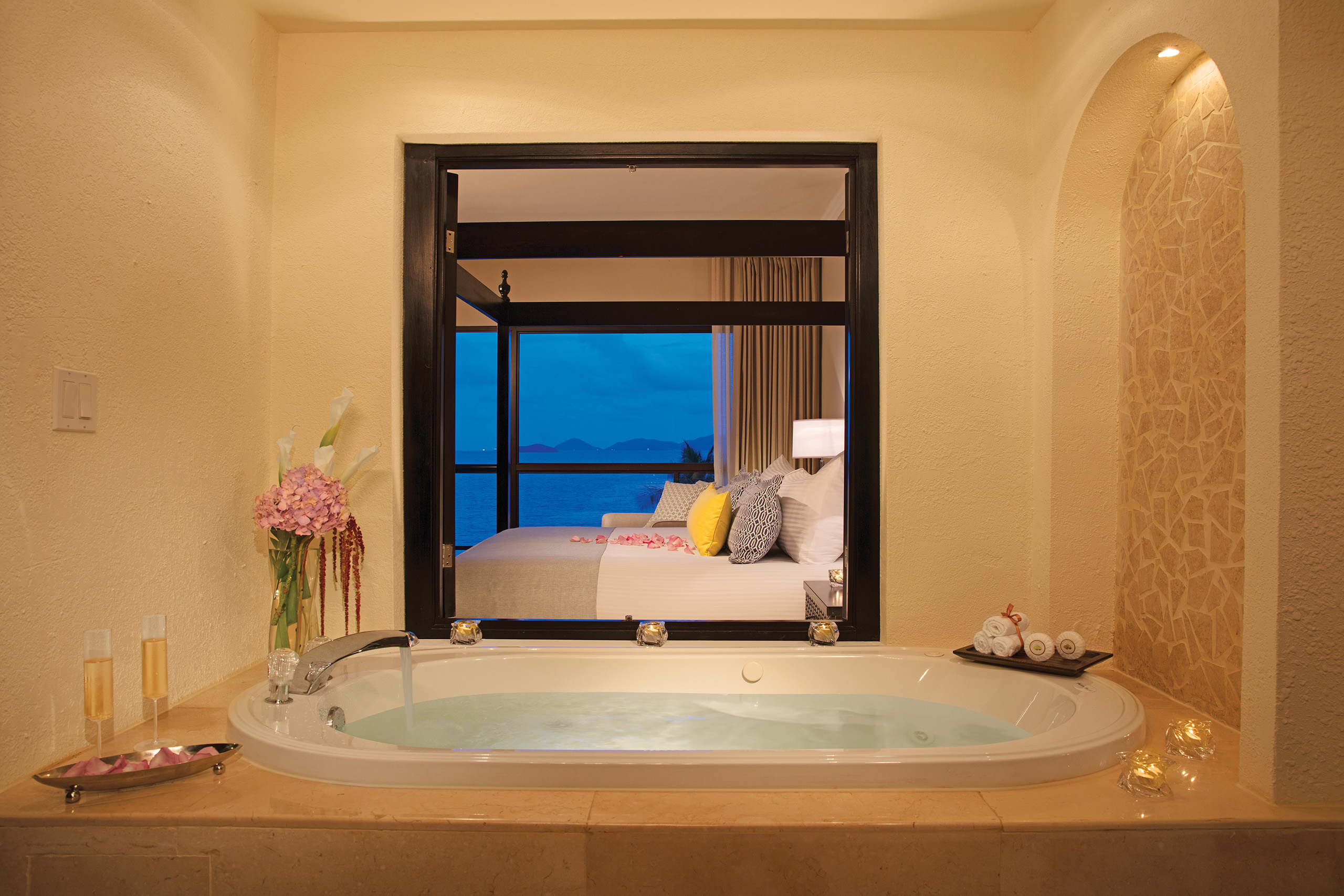 Junior Suite Club Ocean View