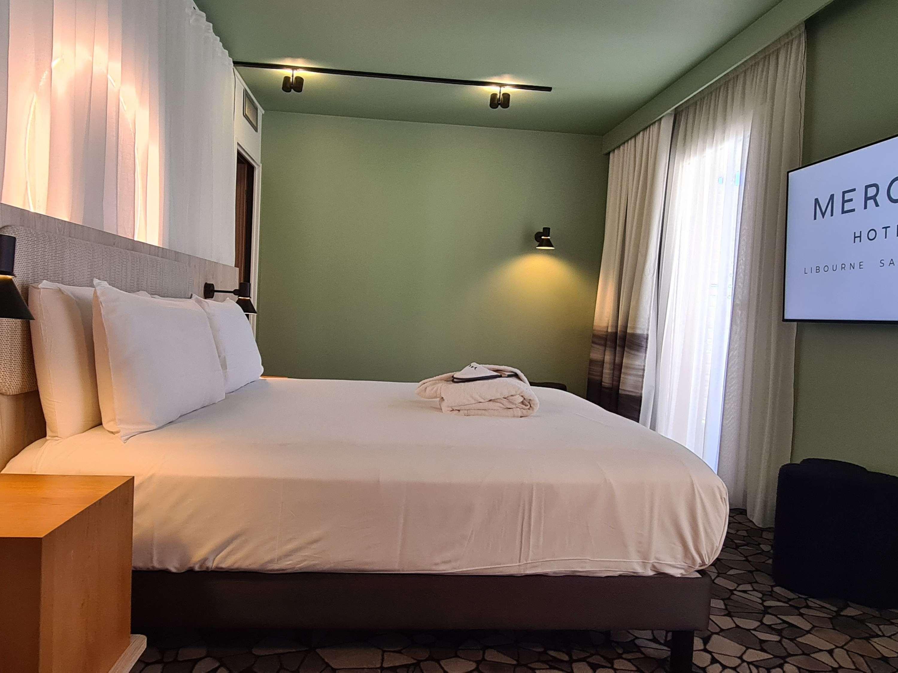 Junior Suite with Balcony