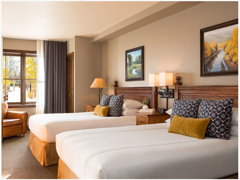 Lodge Two Queen Beds