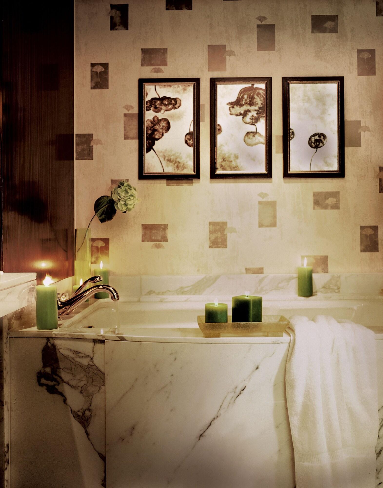 Double Deluxe King Bed