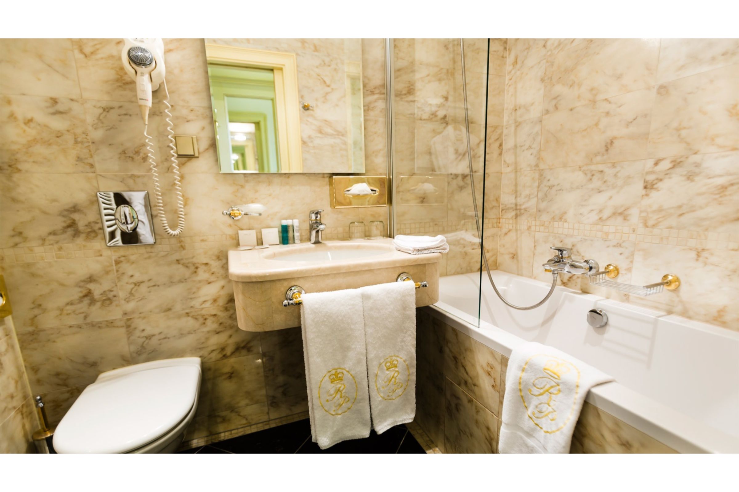 Double or Twin Standard