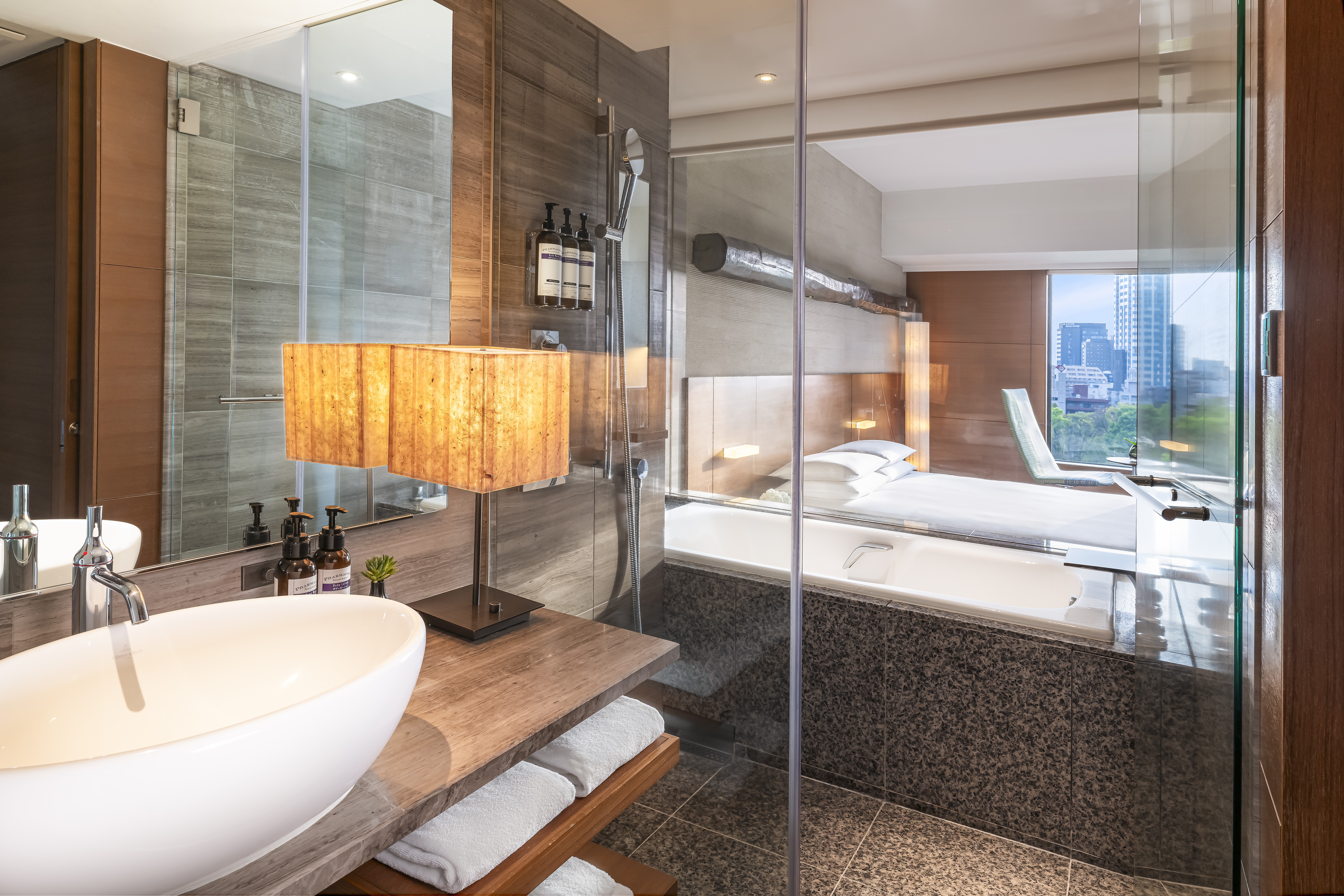 Double Club King Bed