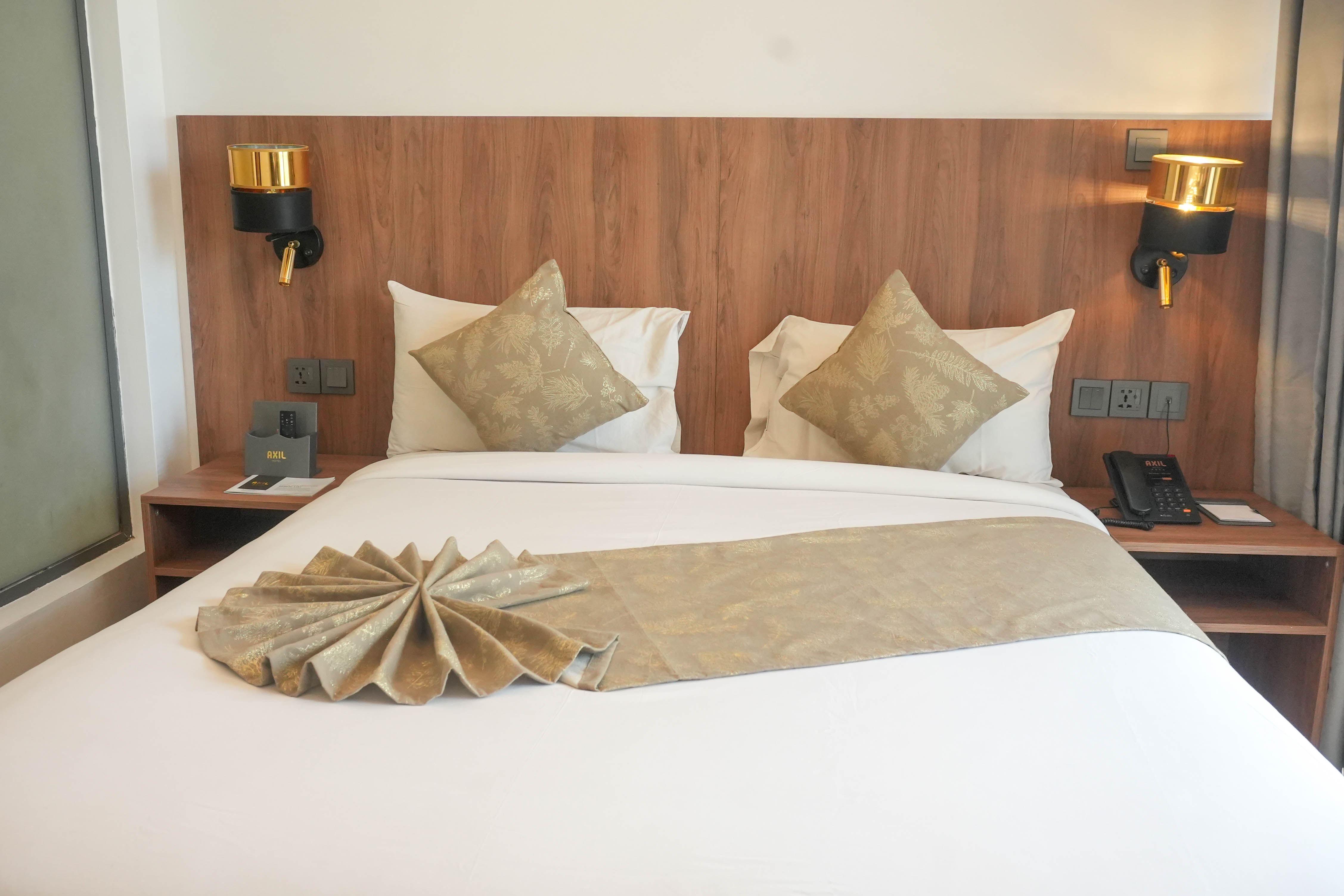 Double or Twin Classic Double Bed