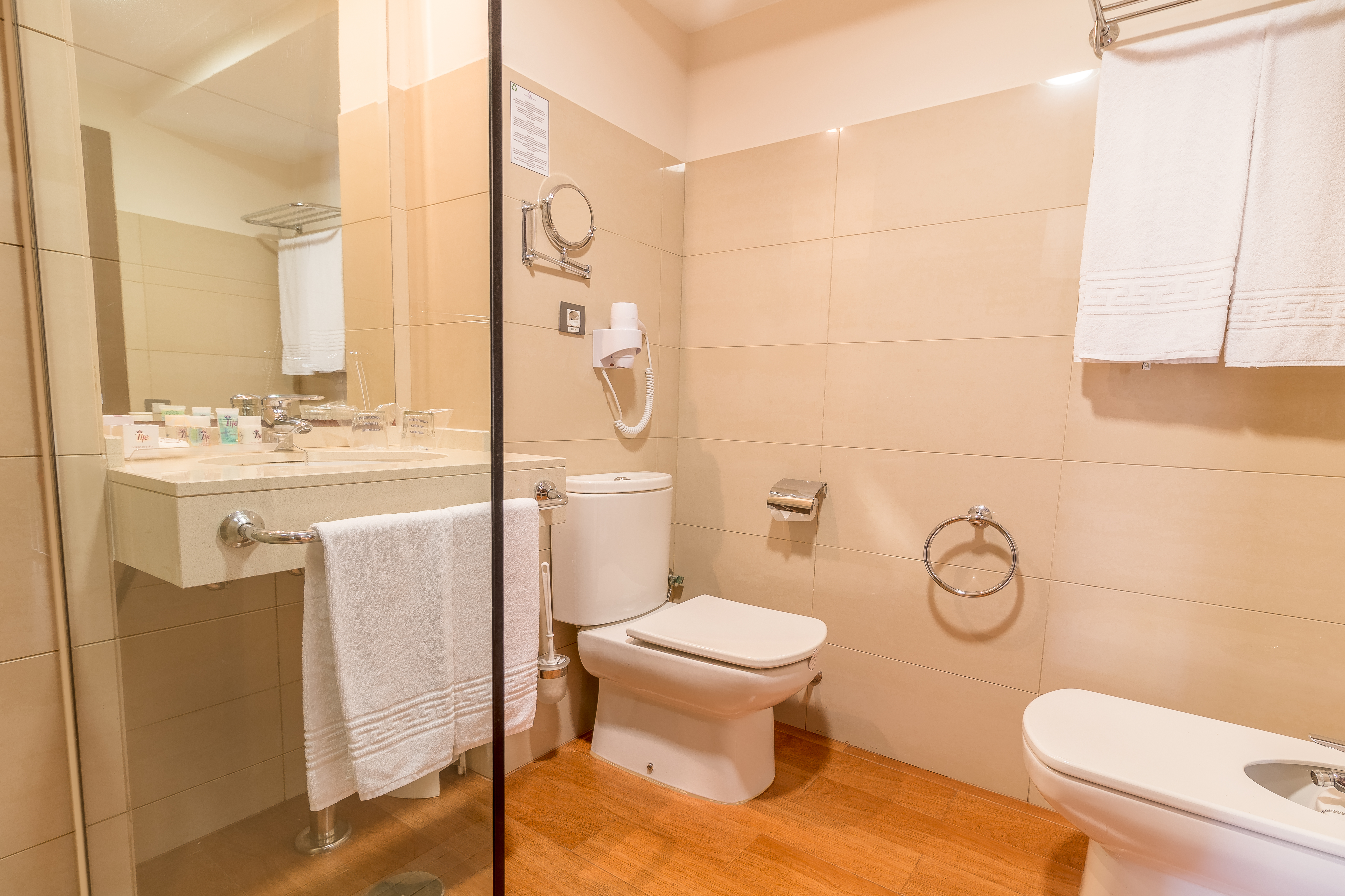 Family Room Capacity 3