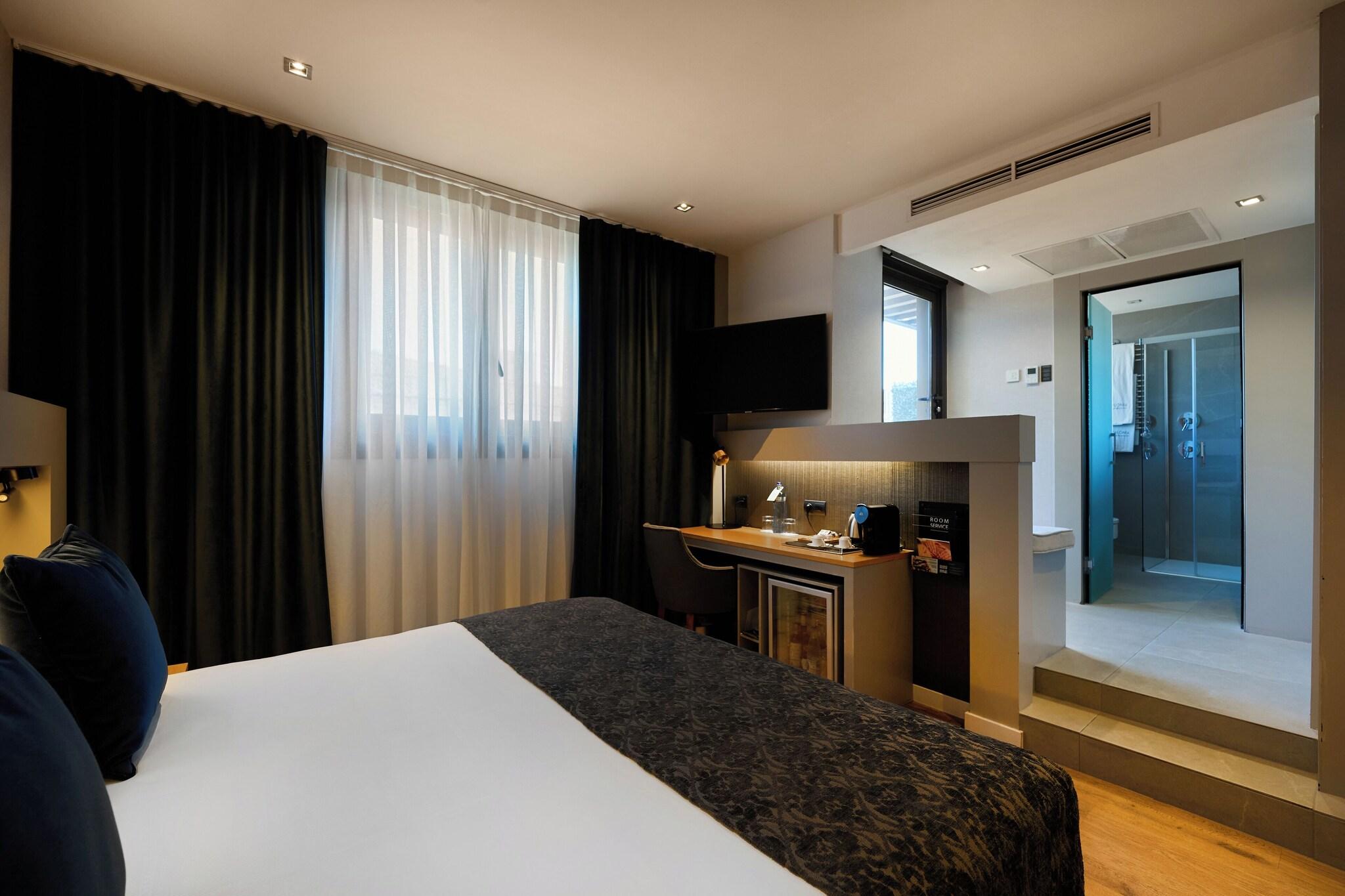 Junior Suite with Private Pool