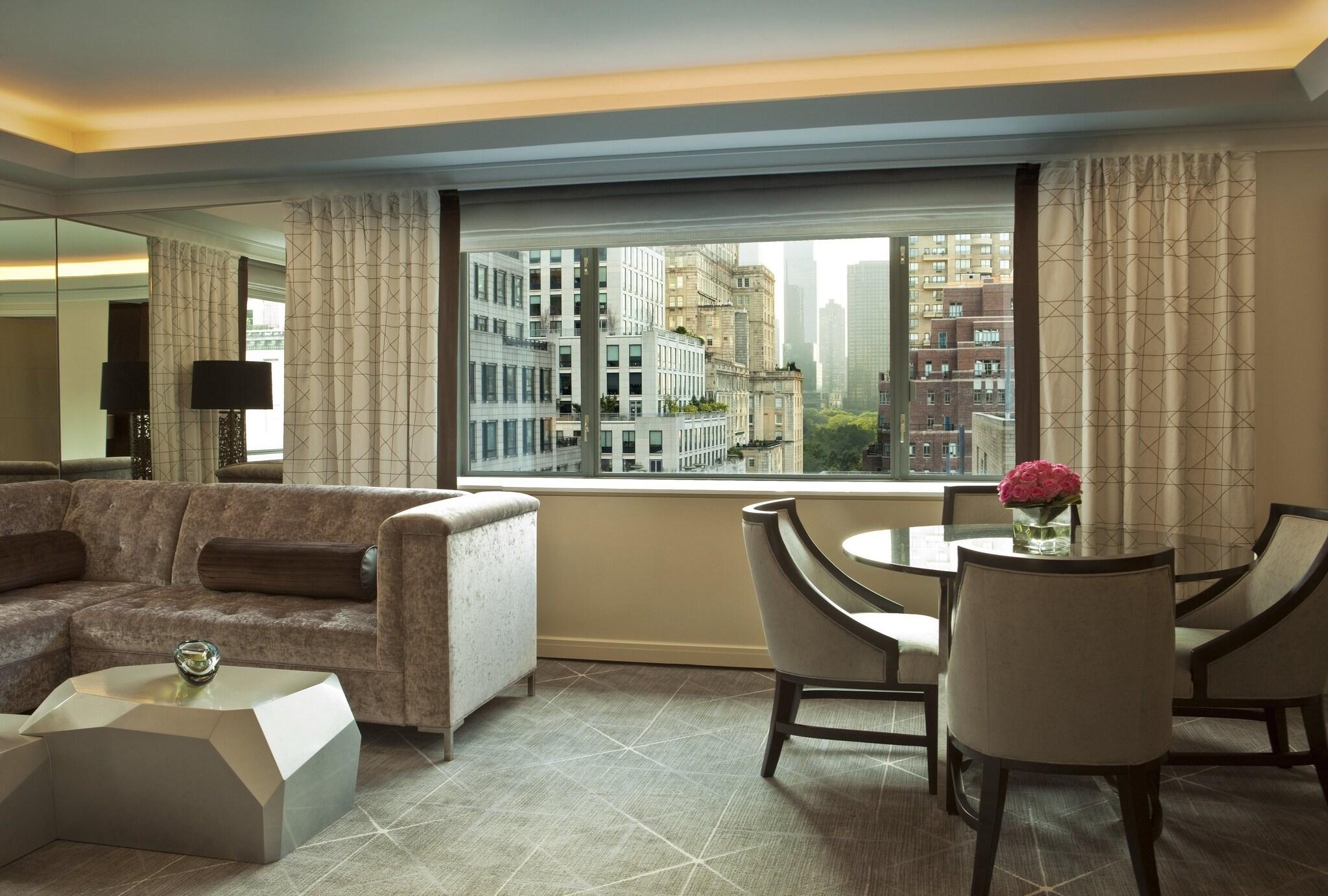 Studio King Size Bed