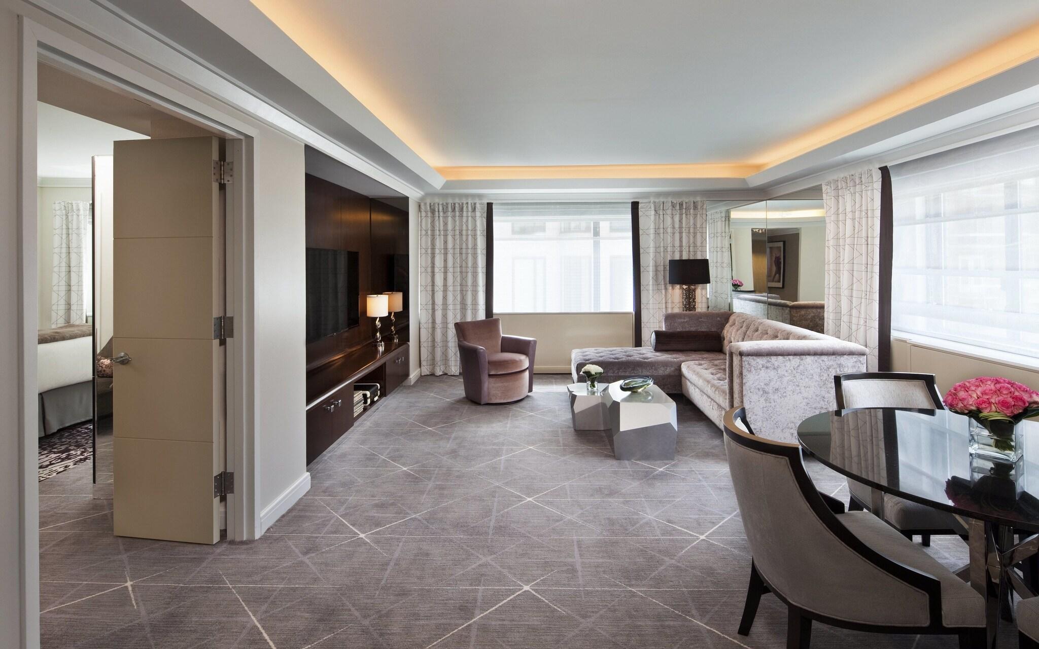 Studio King Size Bed