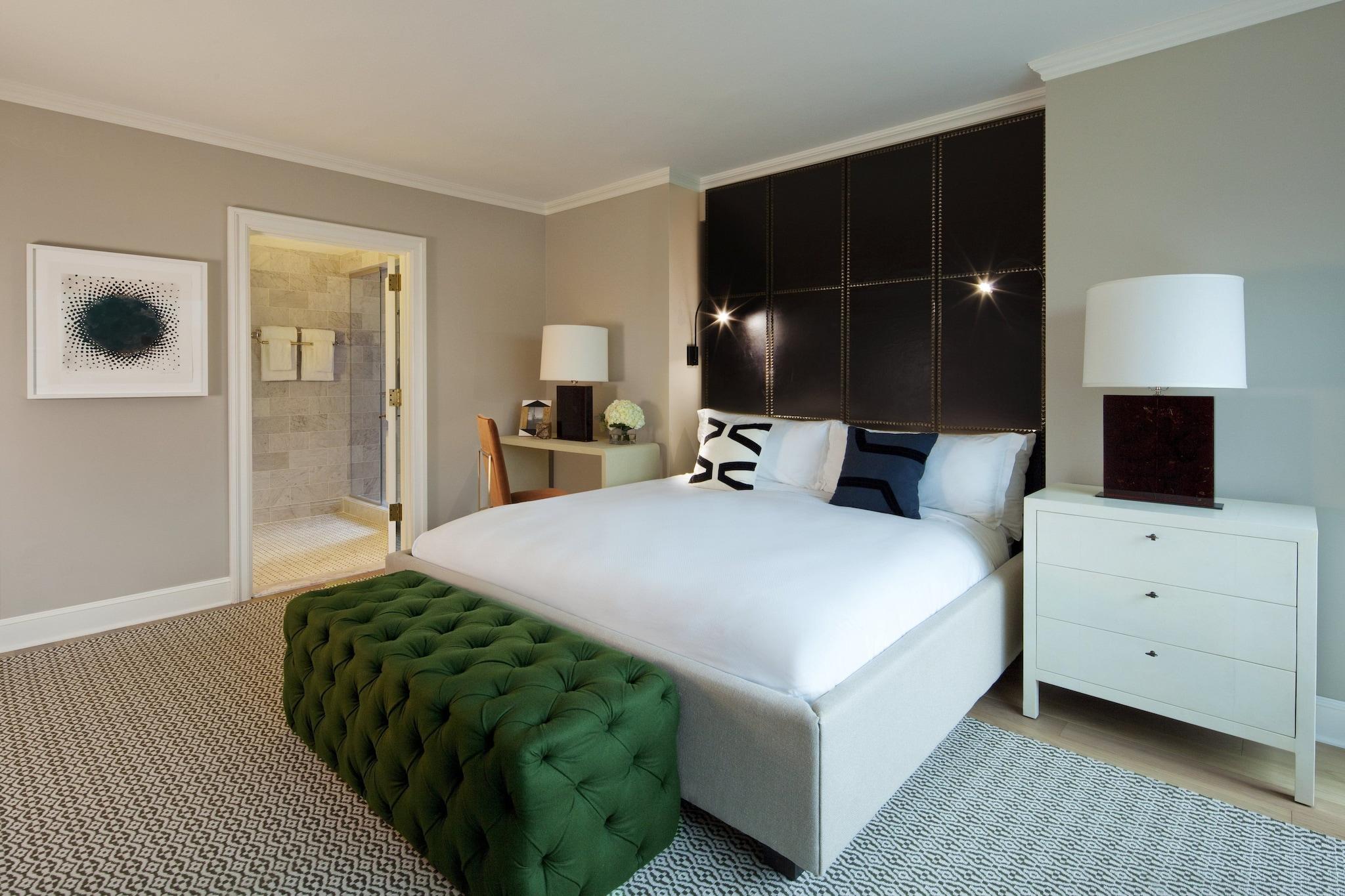 Studio King Size Bed