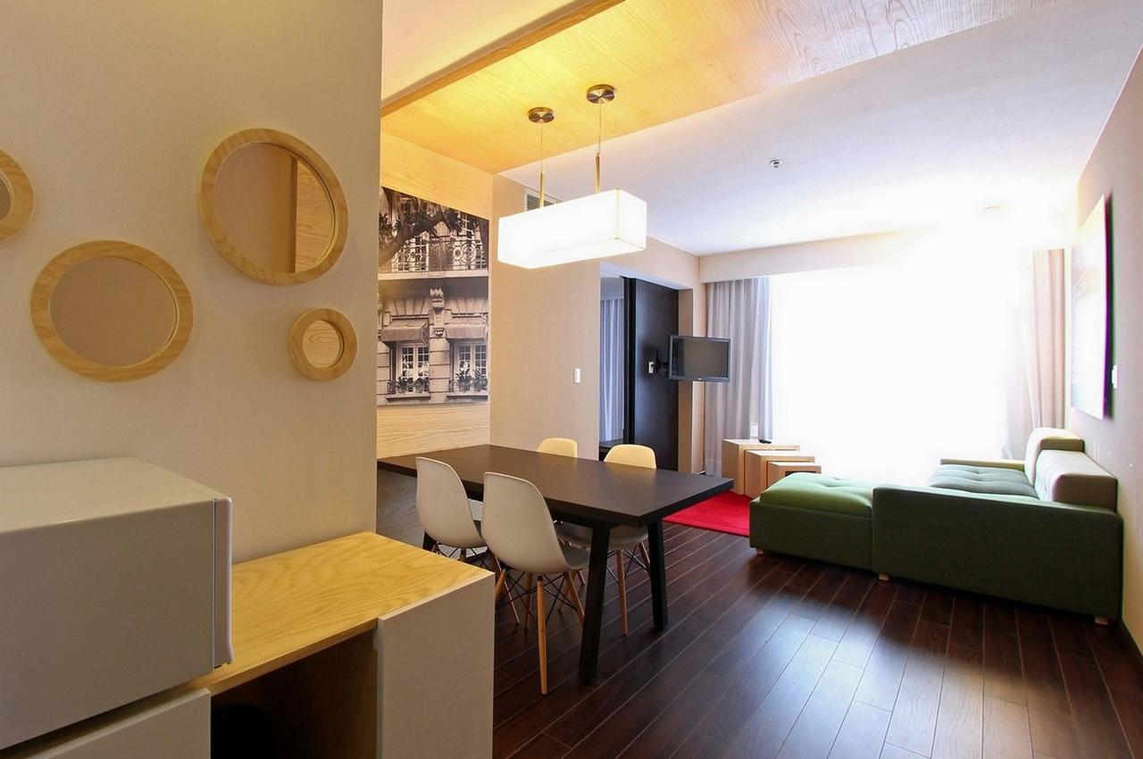 Junior Suite King Size Bed