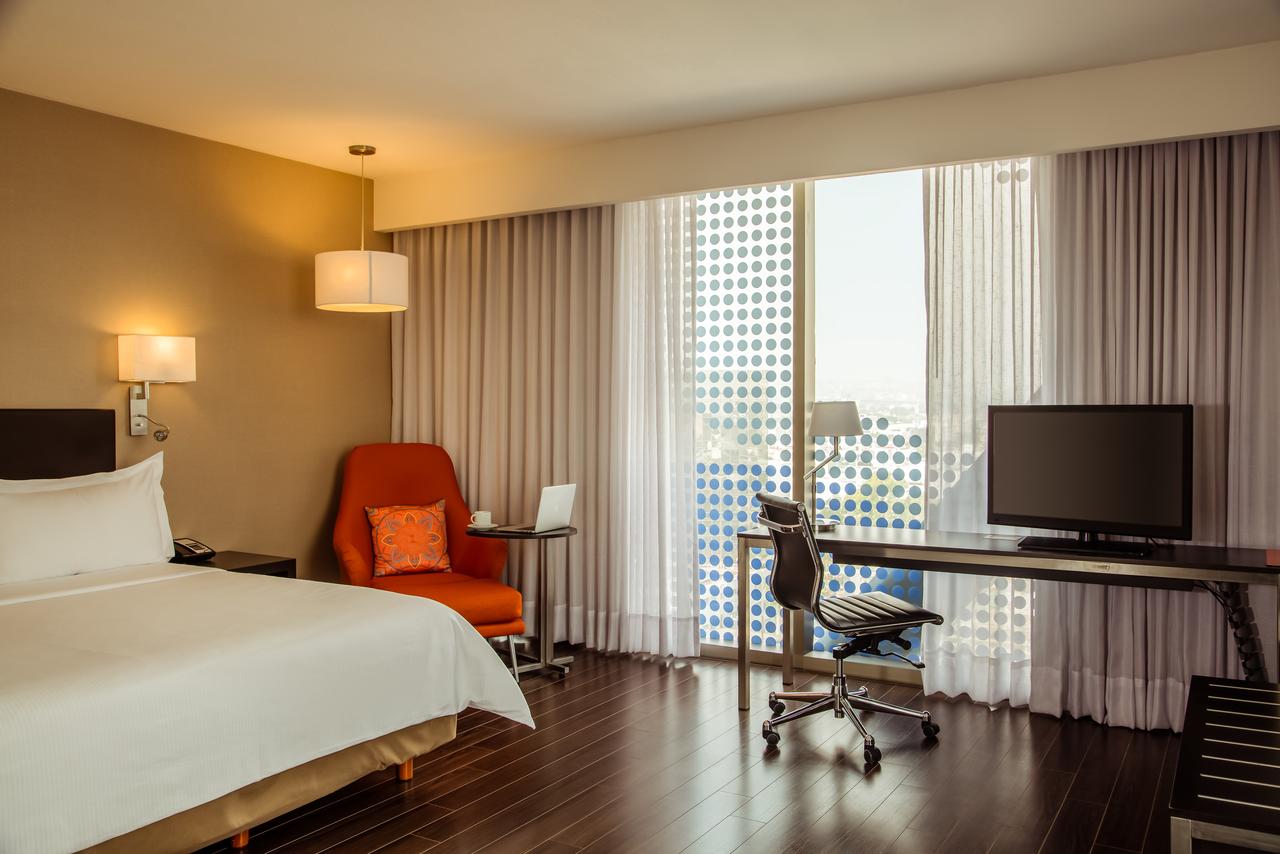 Junior Suite King Size Bed