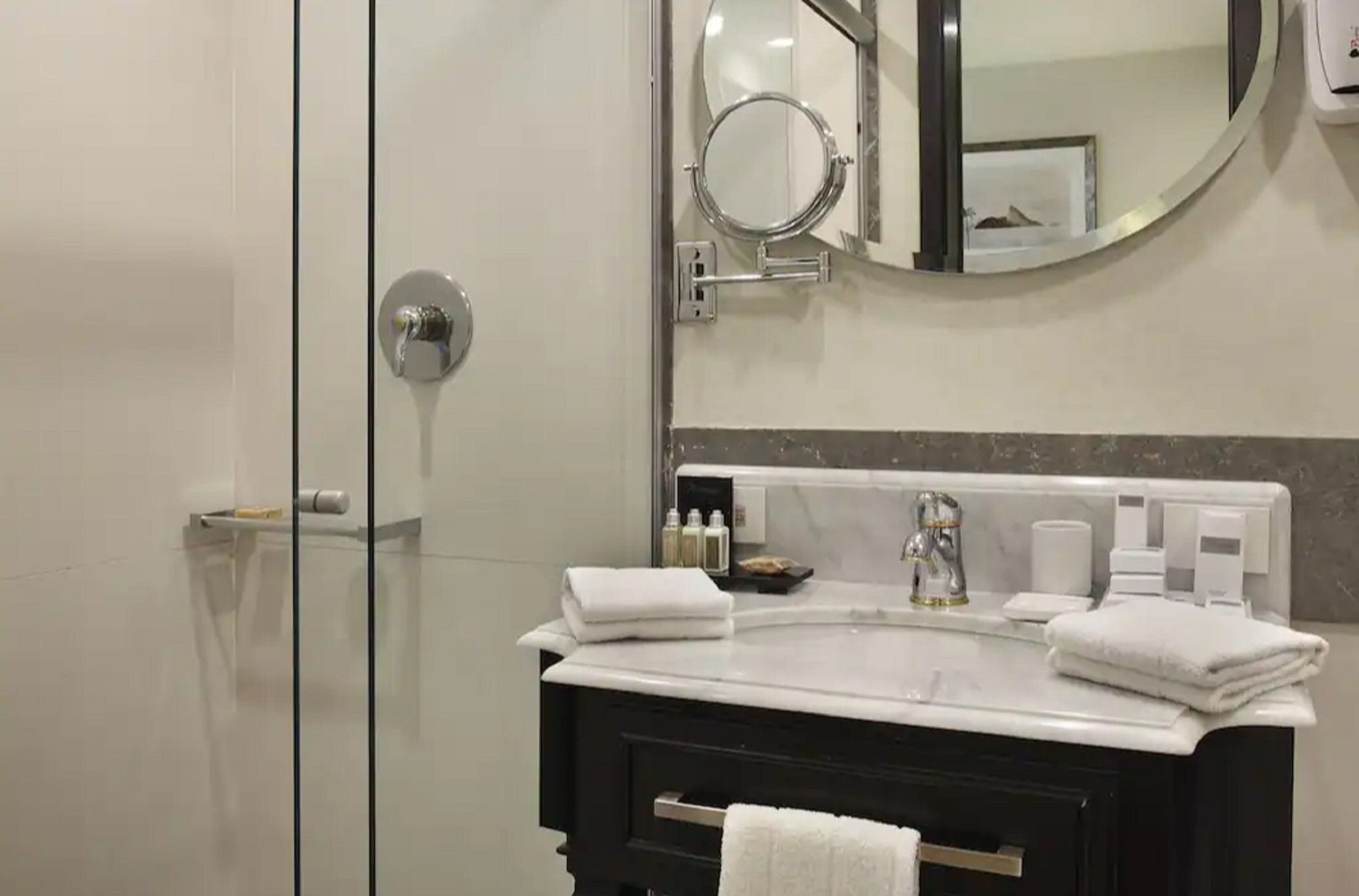 Twin Executive Superior