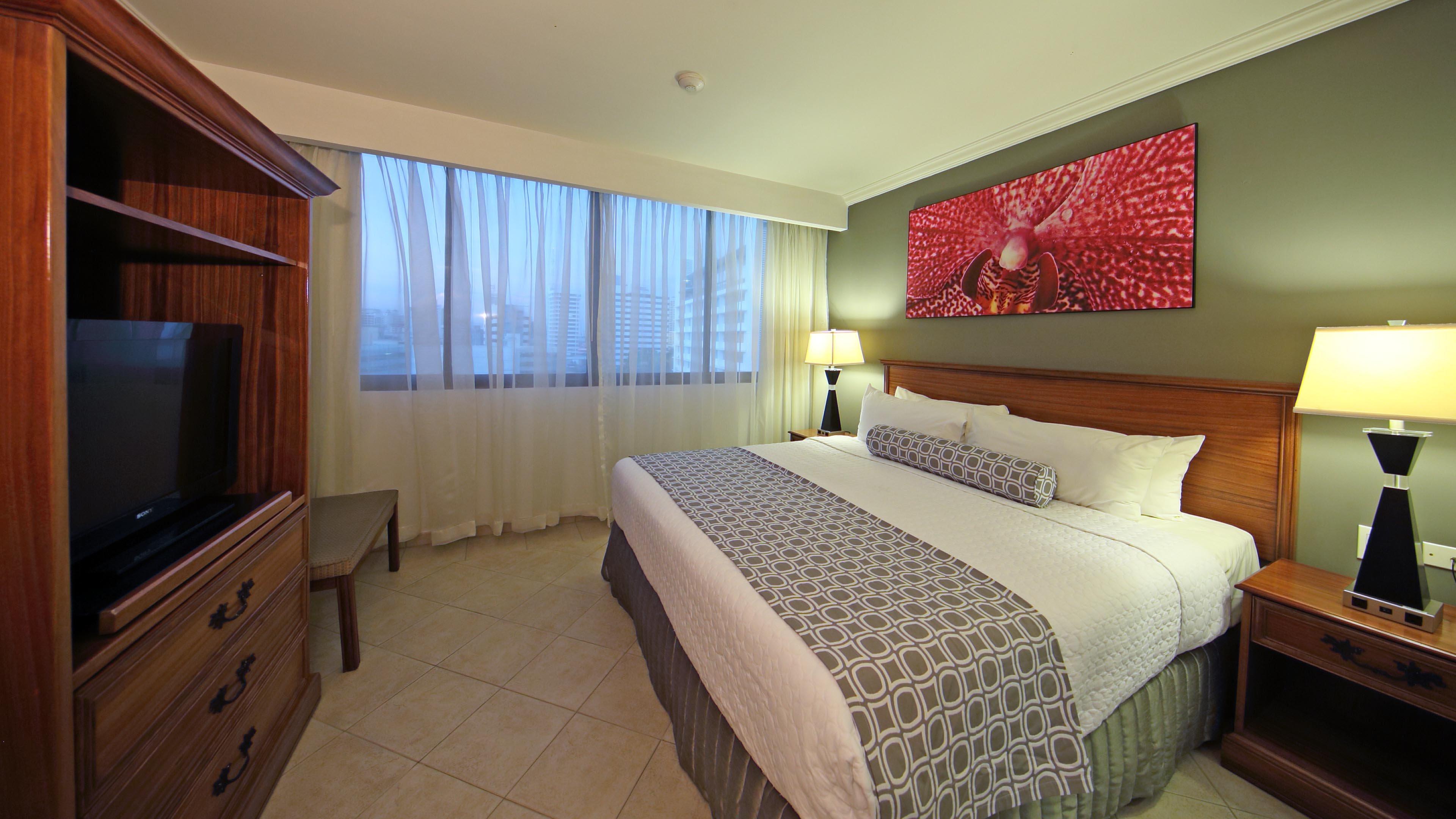 Double Deluxe King Bed